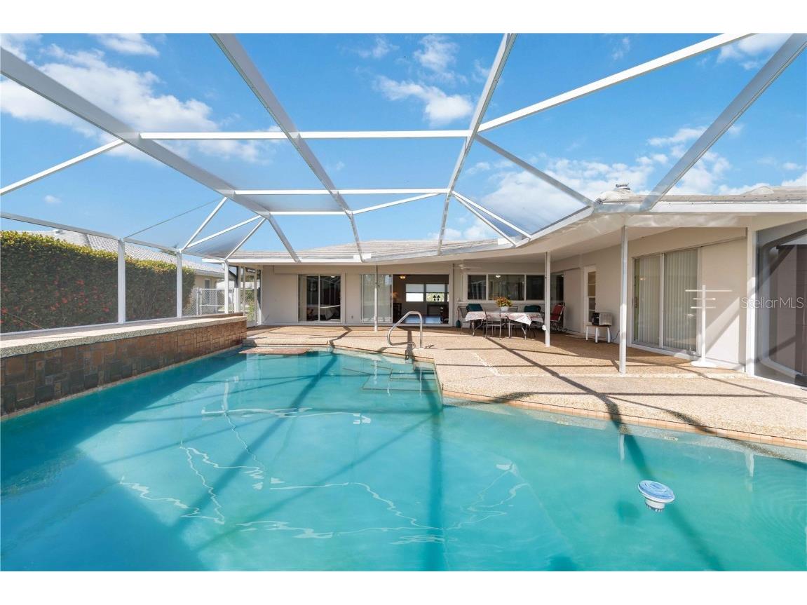 3363 Sheffield Circle Sarasota FL 34239 A4672288 image21