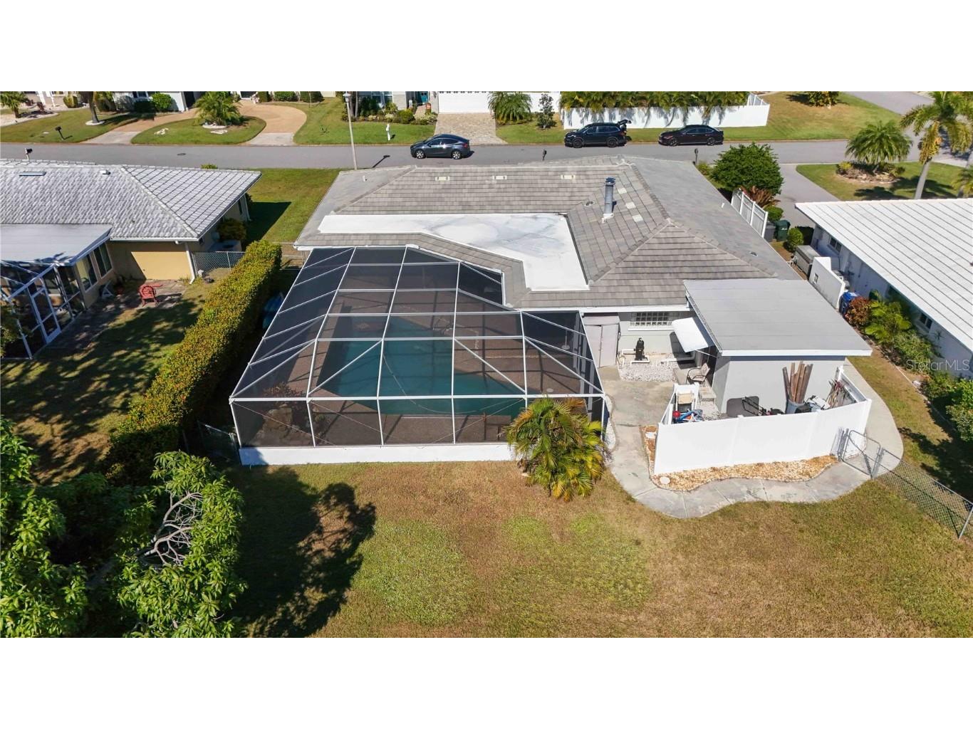 3363 Sheffield Circle Sarasota FL 34239 A4672288 image28