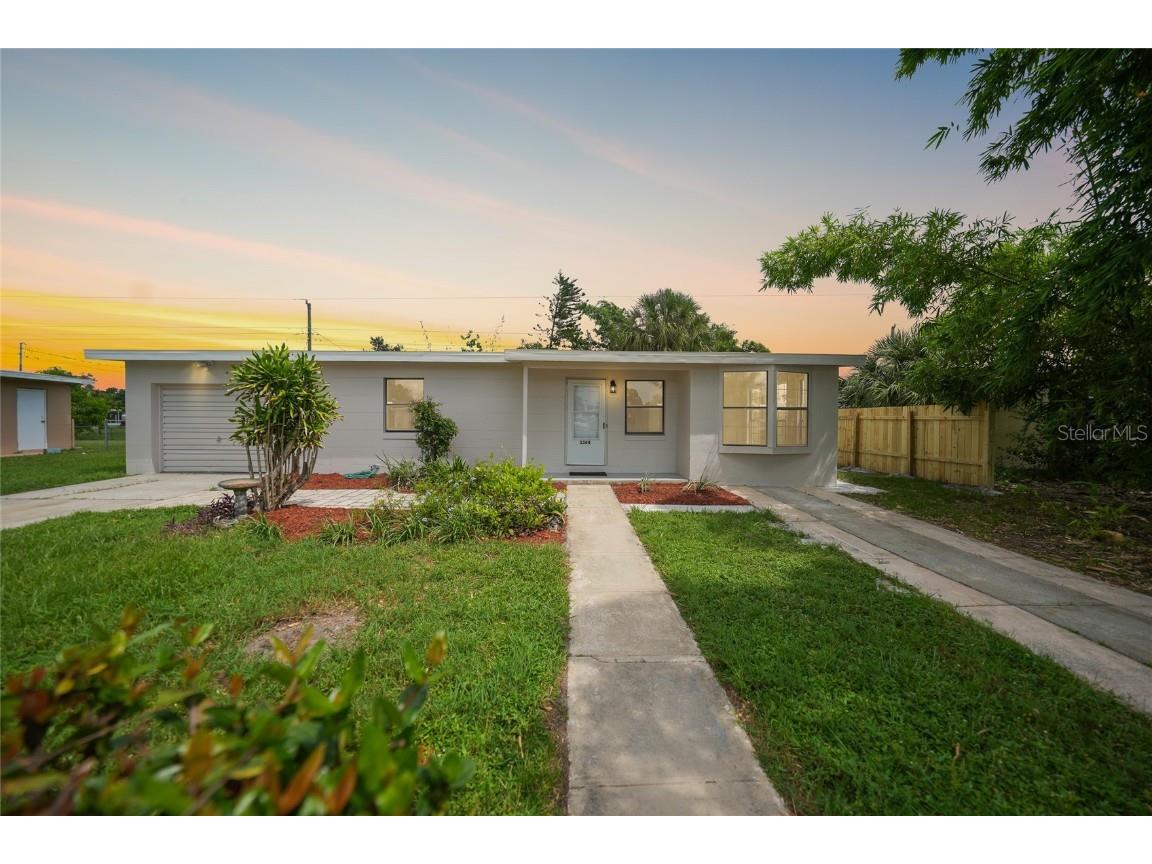 3364 Maple Terrace Port Charlotte FL 33952 D6138176 image1