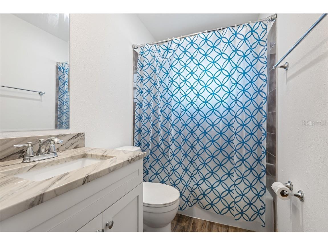 3364 Ramblewood Way Sarasota FL 34237 A4665326 image15