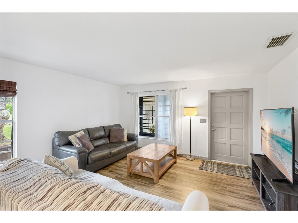 3364 Ramblewood Way Sarasota FL 34237 A4665326 image5