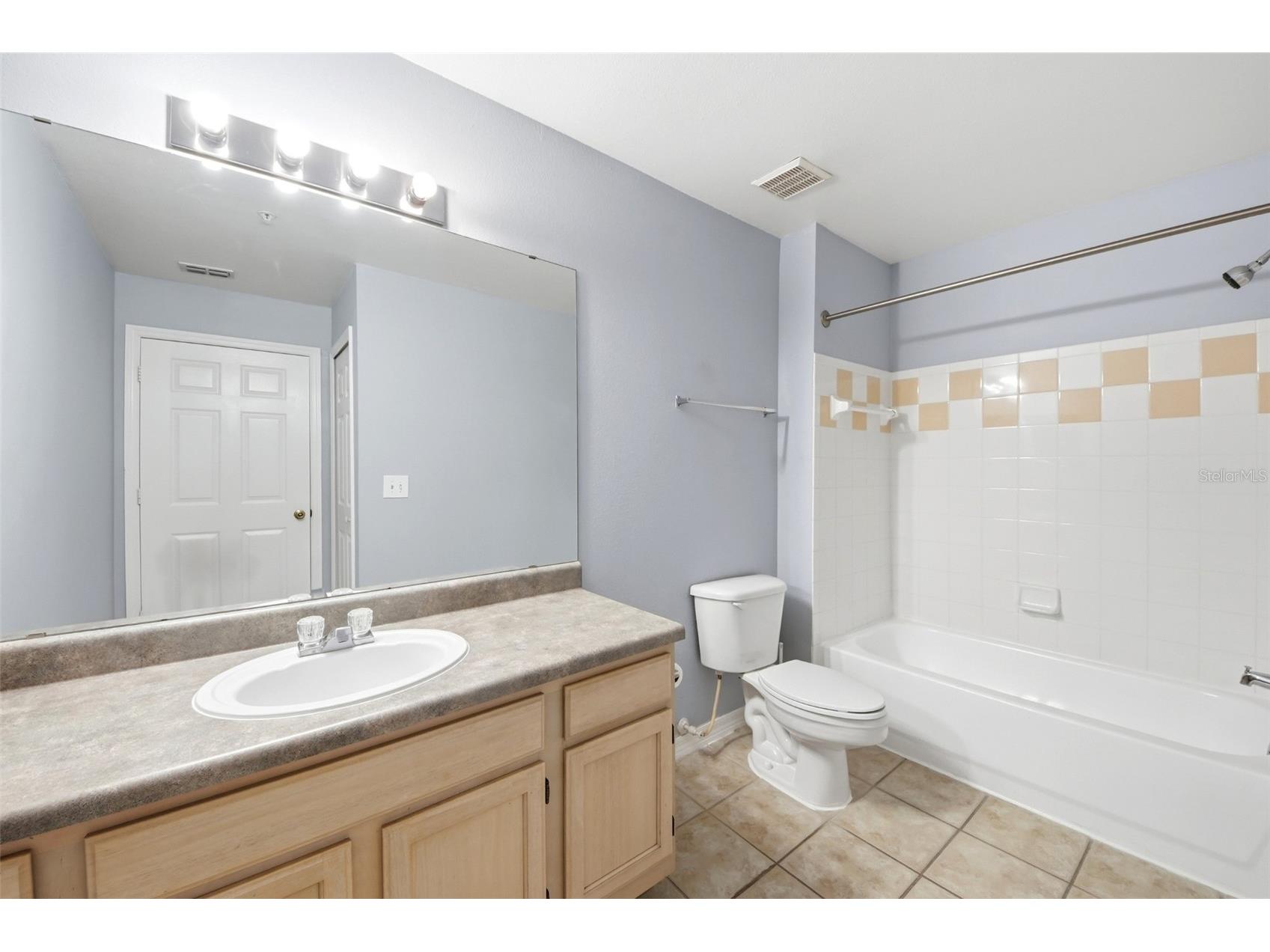 3364 Westchester Square Boulevard #202 Orlando FL 32835 O6402435 image12