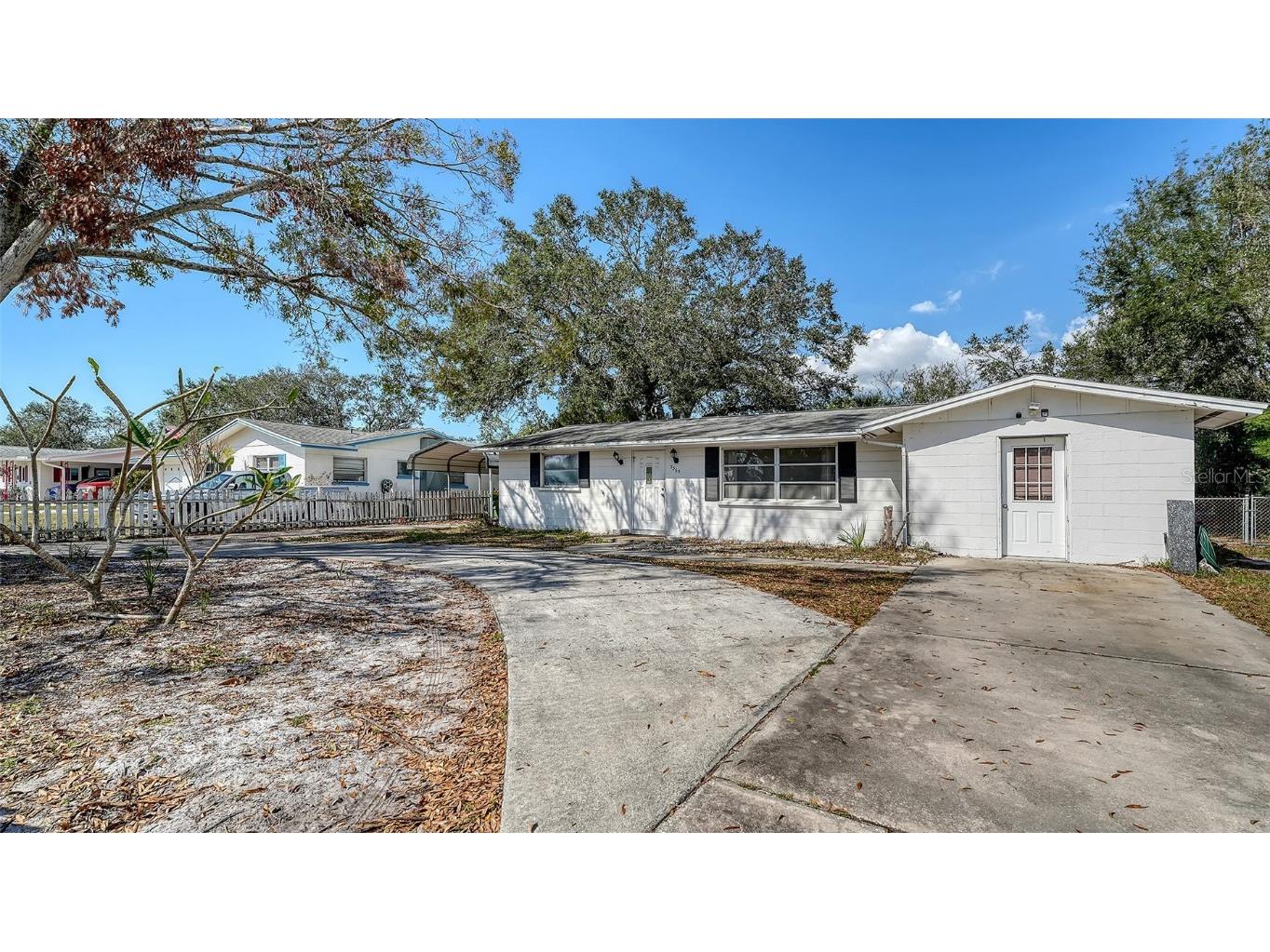 3365 7th Street Sarasota FL 34237 A4640487 image1