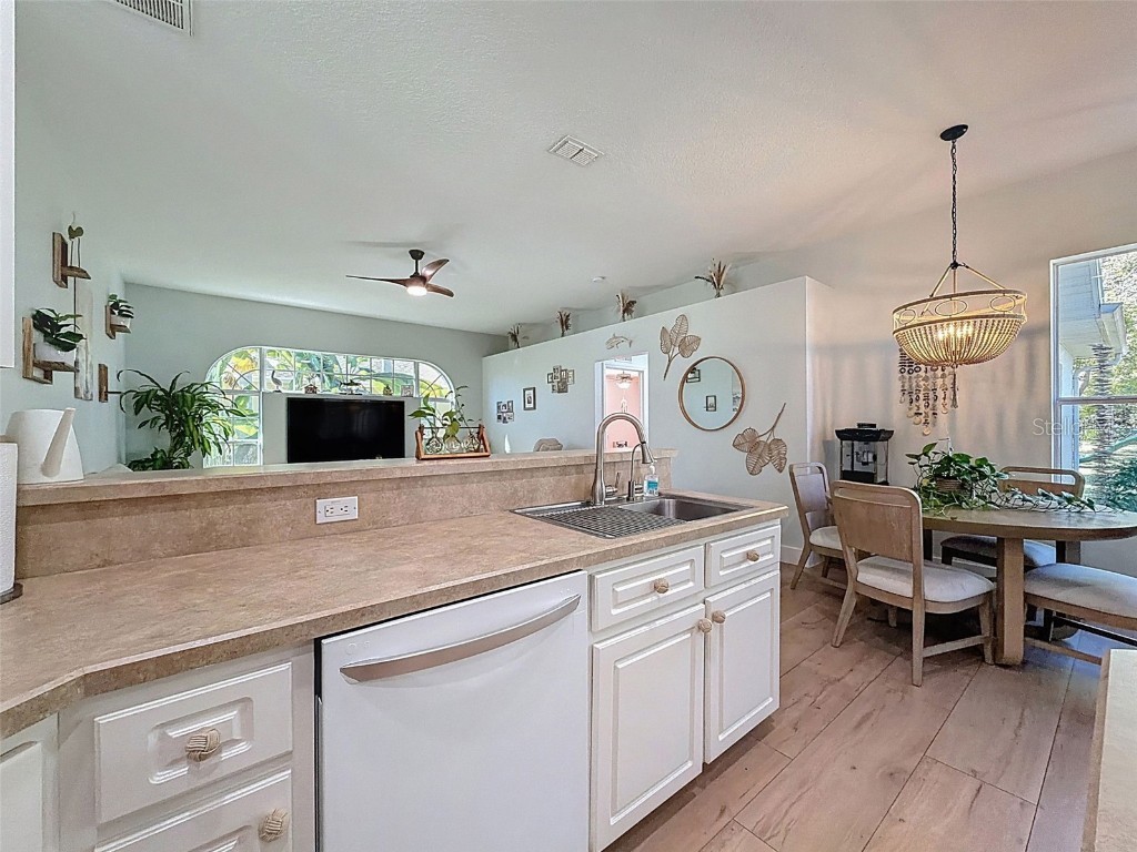 3365 Indian River Street Spring Hill FL 34609 W7879927 image10