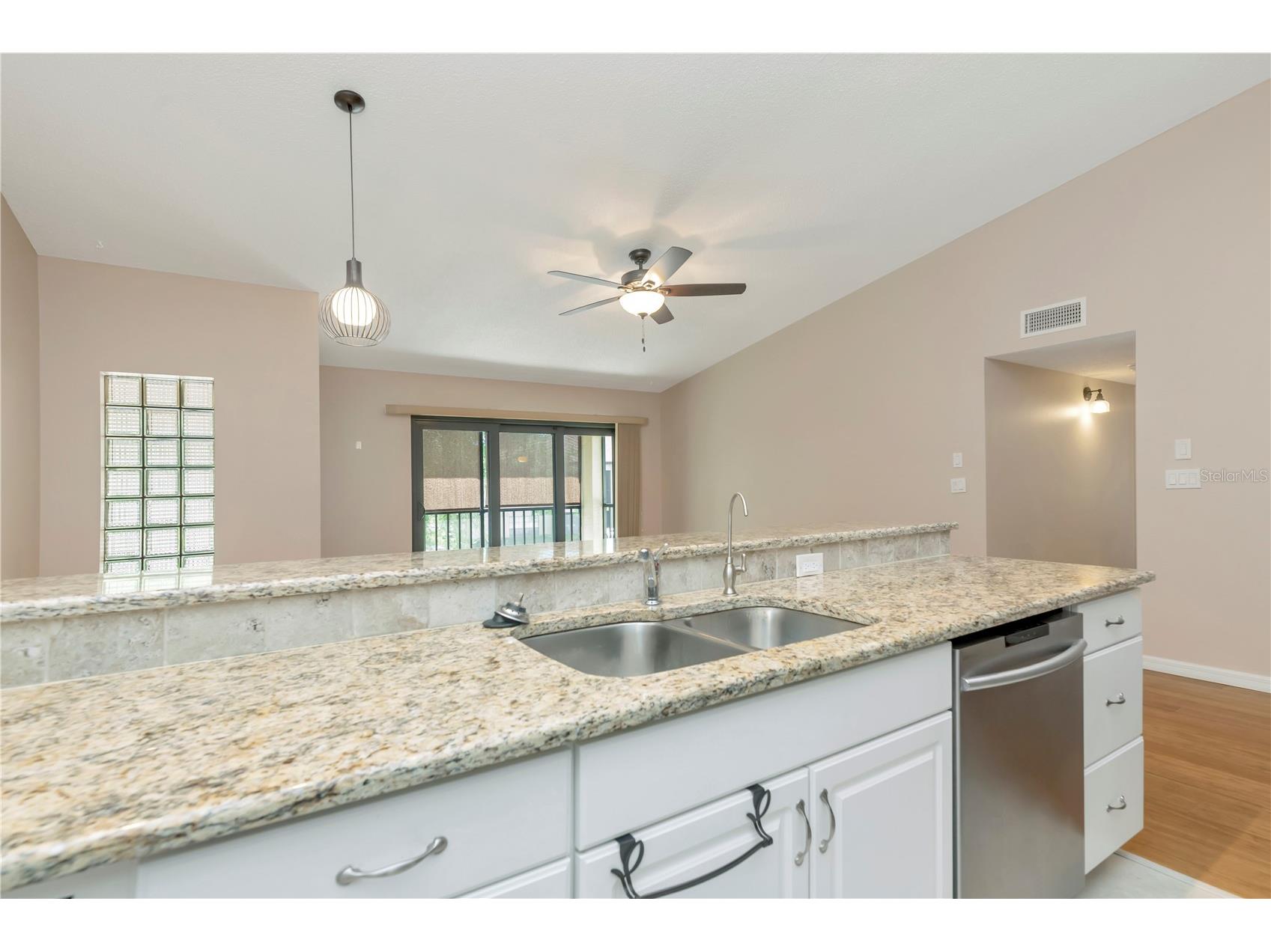 3367 Crystal Court E #E Palm Harbor FL 34685 TB8515130 image9