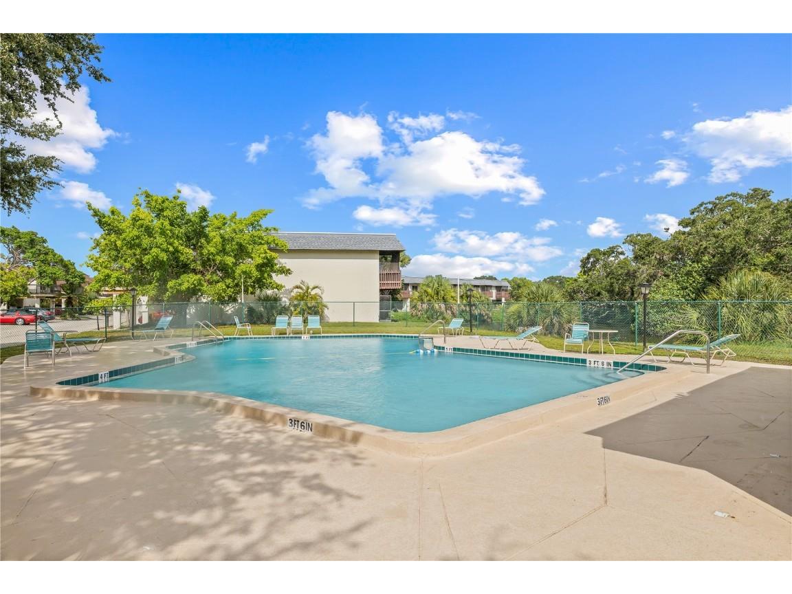 3368 Ramblewood Place #37-D-1 Sarasota FL 34237 TB8401085 image12