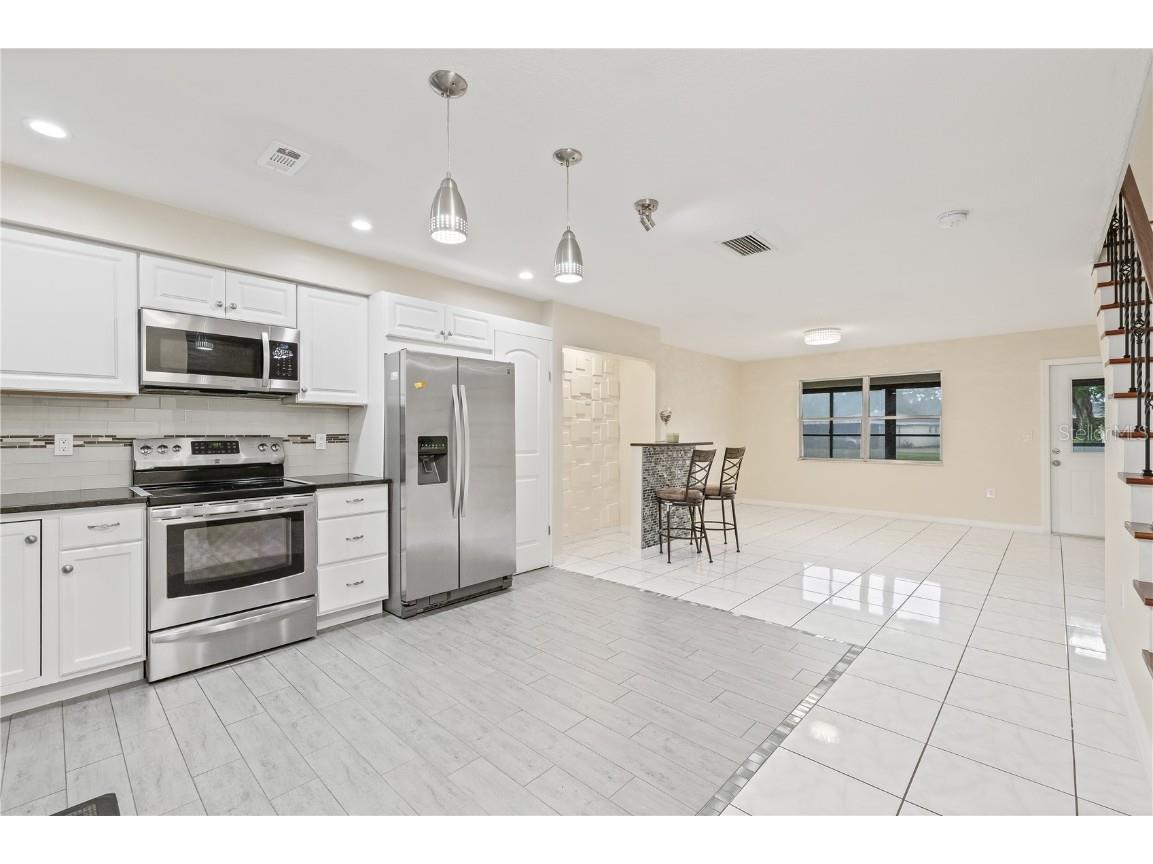 3368 Ramblewood Place #37-D-1 Sarasota FL 34237 TB8401085 image15