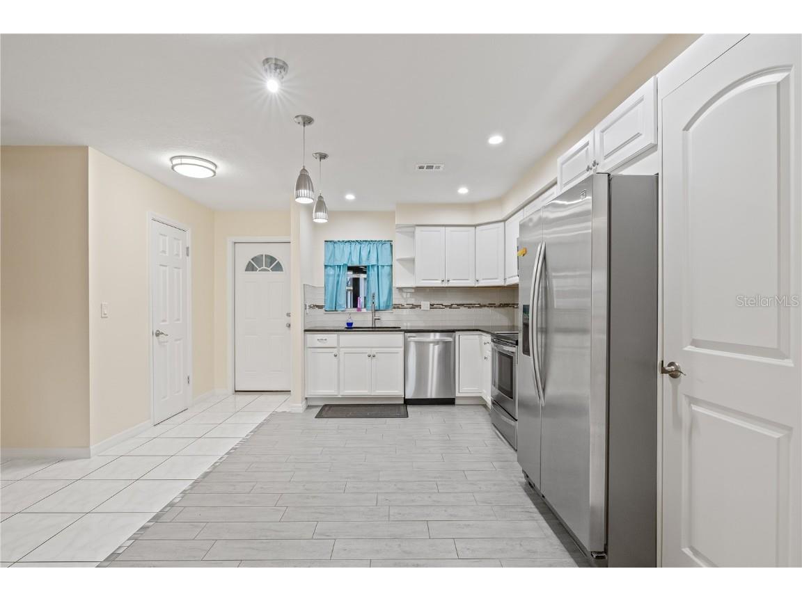 3368 Ramblewood Place #37-D-1 Sarasota FL 34237 TB8401085 image17