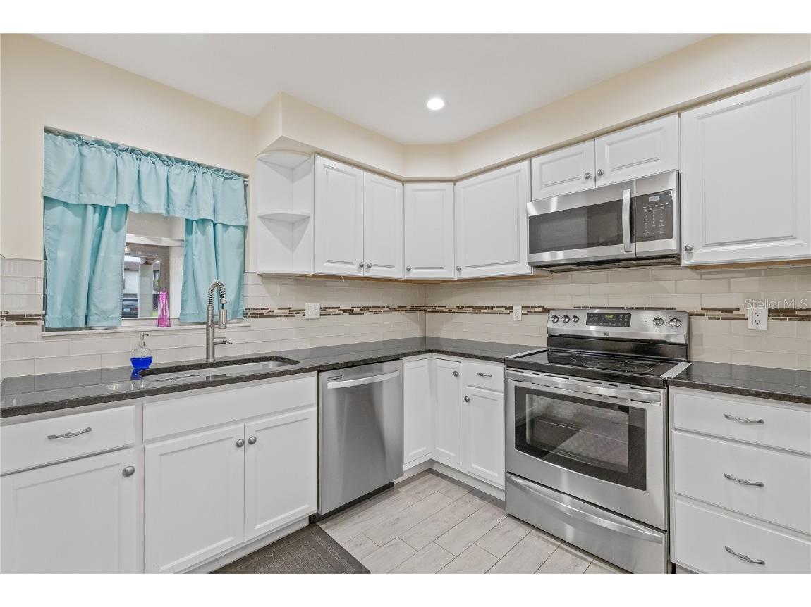 3368 Ramblewood Place #37-D-1 Sarasota FL 34237 TB8401085 image18