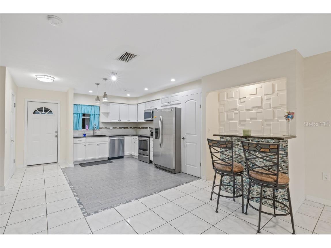 3368 Ramblewood Place #37-D-1 Sarasota FL 34237 TB8401085 image19