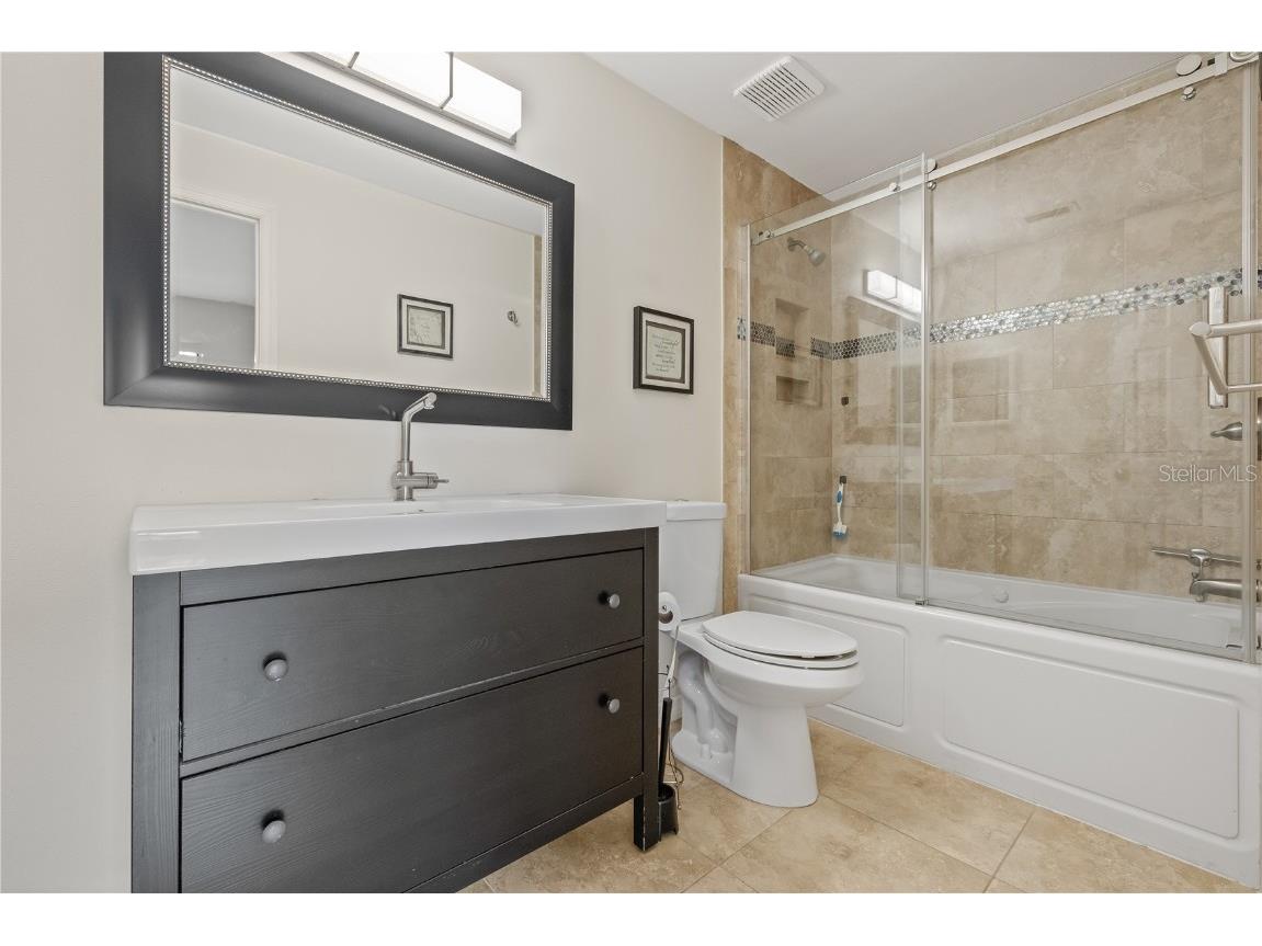 3368 Ramblewood Place #37-D-1 Sarasota FL 34237 TB8401085 image39