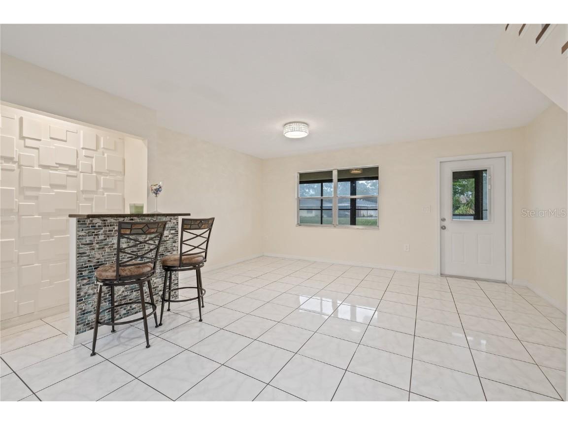 3368 Ramblewood Place #37-D-1 Sarasota FL 34237 TB8401085 image5
