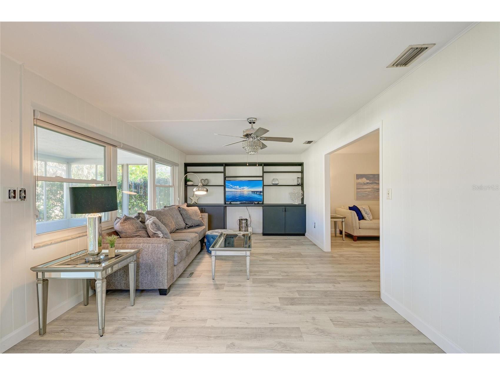 3368 Sheffield Circle Sarasota FL 34239 A4679367 image12