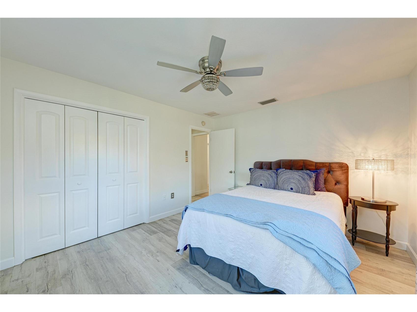 3368 Sheffield Circle Sarasota FL 34239 A4679367 image29