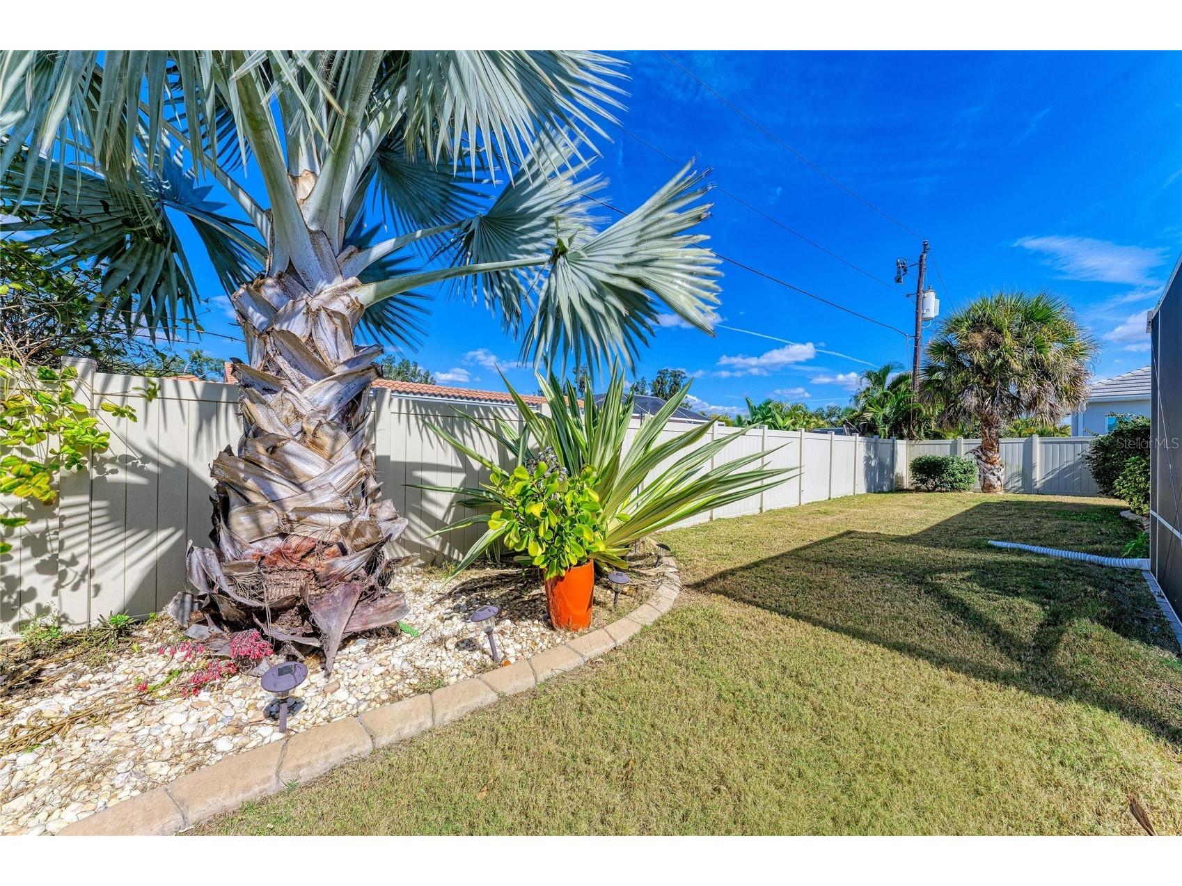 3368 Sheffield Circle Sarasota FL 34239 A4679367 image35