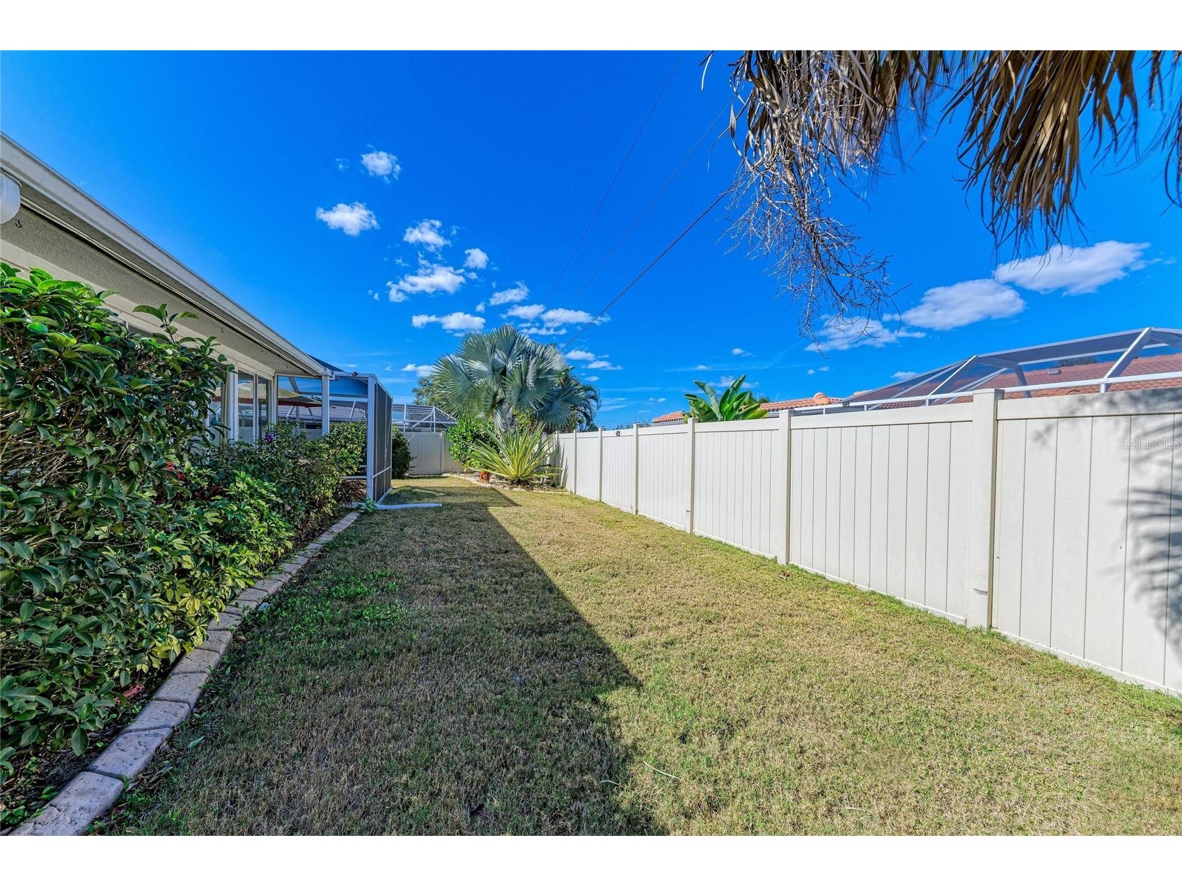 3368 Sheffield Circle Sarasota FL 34239 A4679367 image38