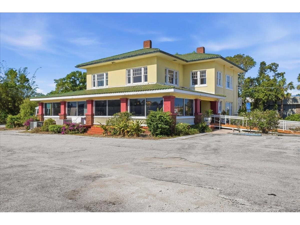 337 8th Avenue W Palmetto FL 34221 A4689794 image1