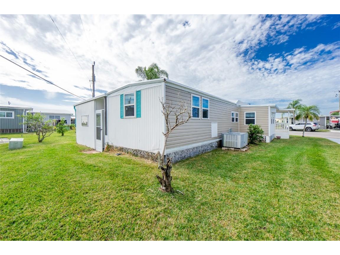 337 Blackburn Boulevard North Port FL 34287 D6134480 image25