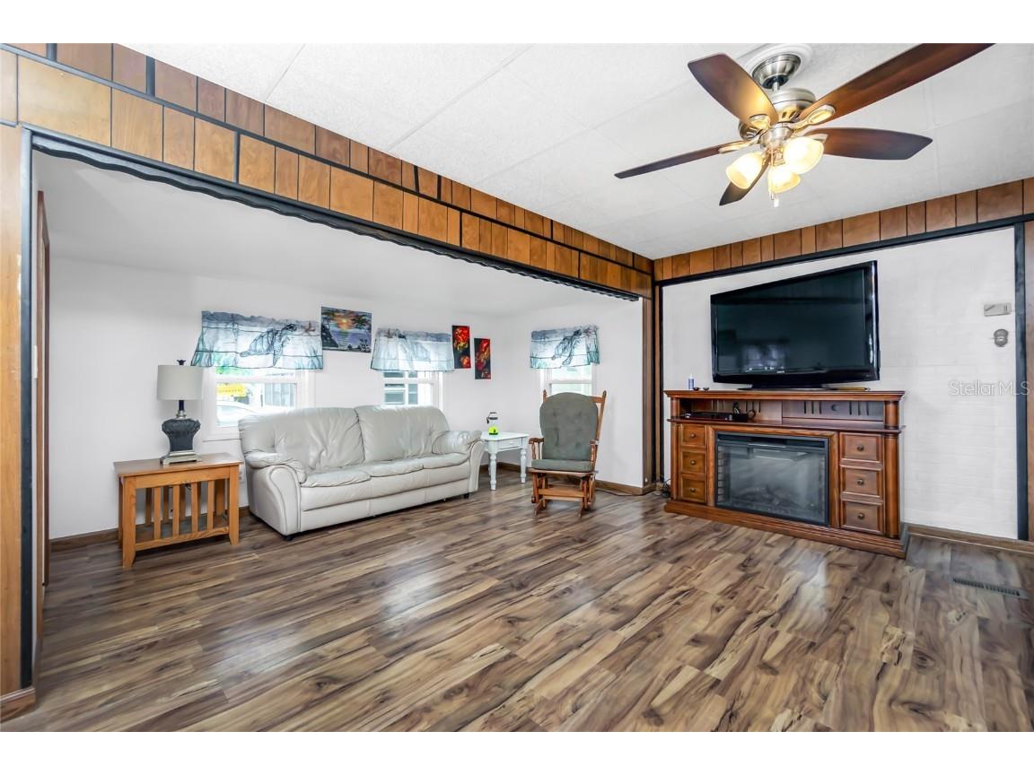 337 Blackburn Boulevard North Port FL 34287 D6134480 image7