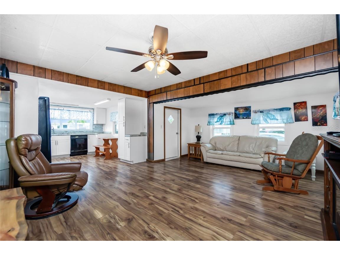 337 Blackburn Boulevard North Port FL 34287 D6134480 image8