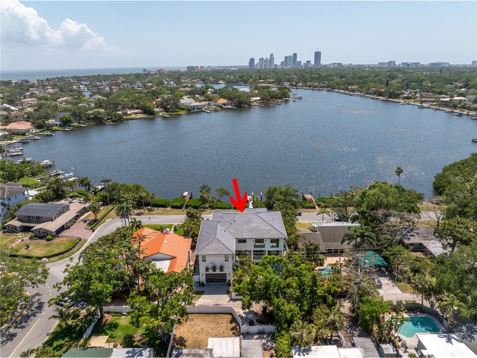 337 Coffee Pot Drive NE Saint Petersburg FL 33704 TB8496270 image2