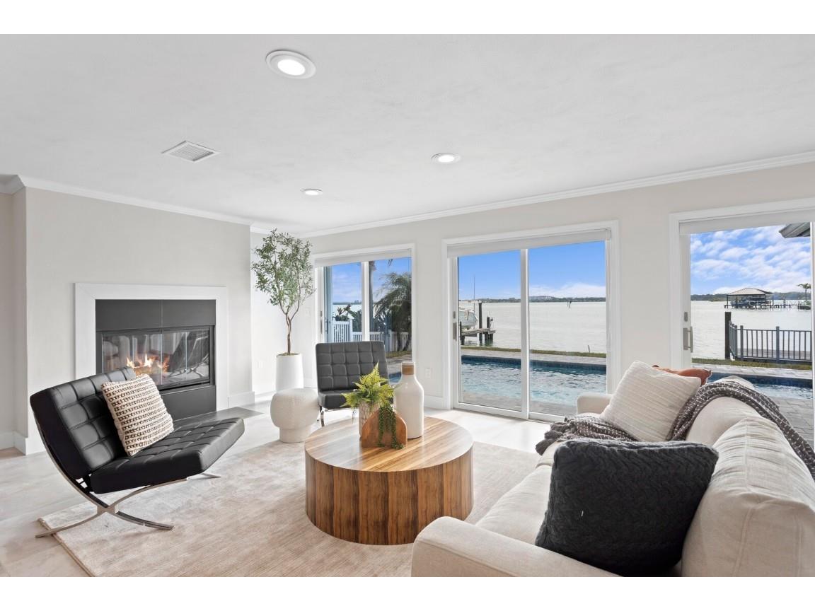 337 Midway Island Clearwater Beach FL 33767 U8242118 image1