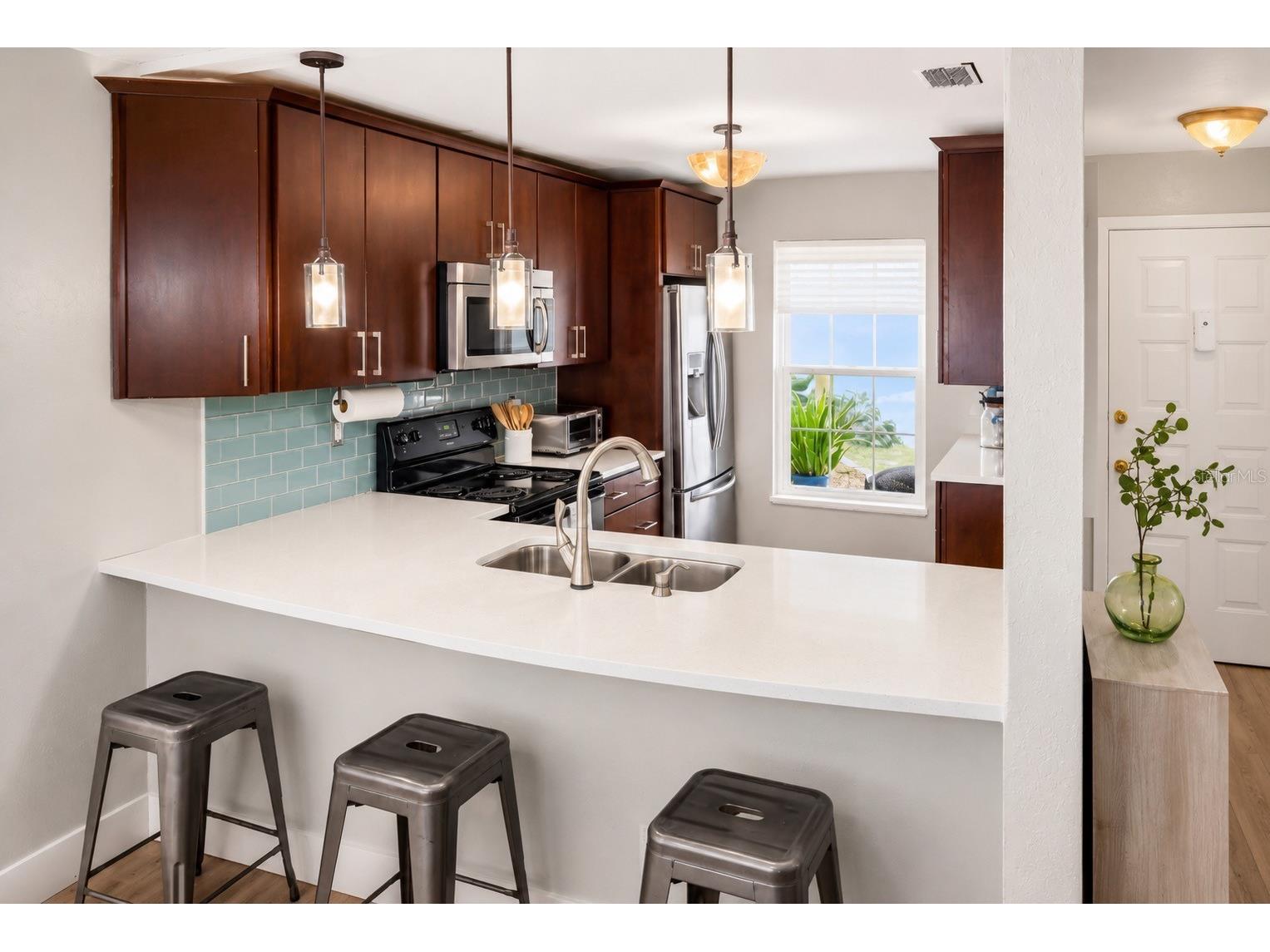 337 Plymouth Street Safety Harbor FL 34695 TB8517813 image5