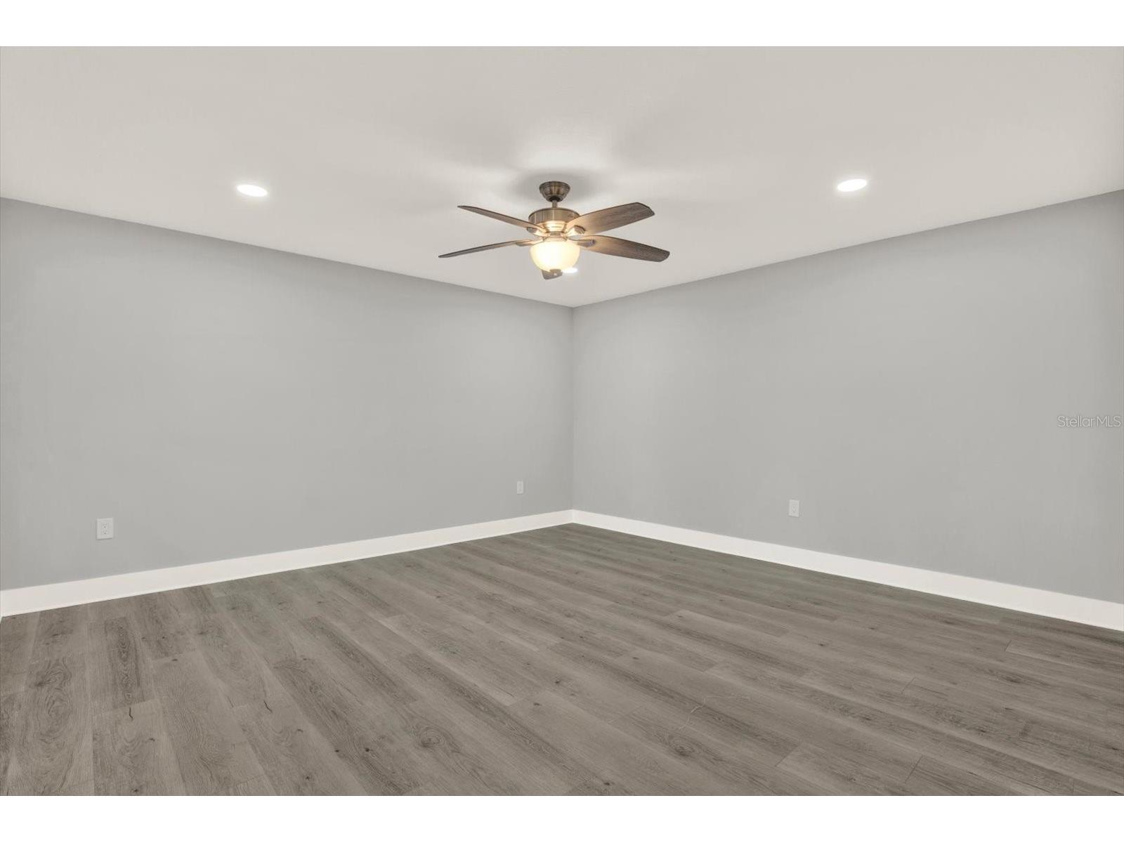 337 Rex Place #A Madeira Beach FL 33708 - BOCA CIEGA BAY L4961911 image17