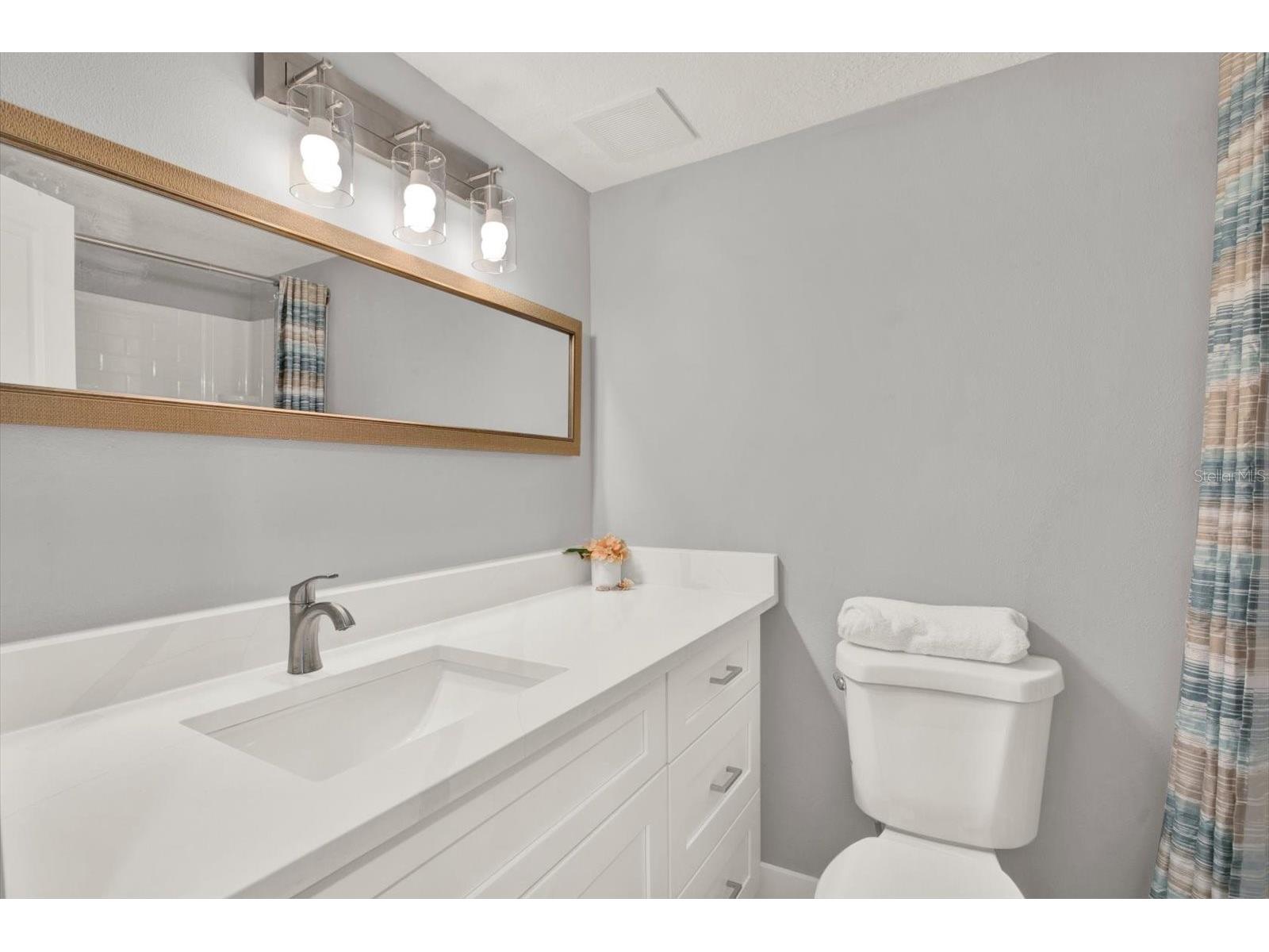 337 Rex Place #A Madeira Beach FL 33708 - BOCA CIEGA BAY L4961911 image23