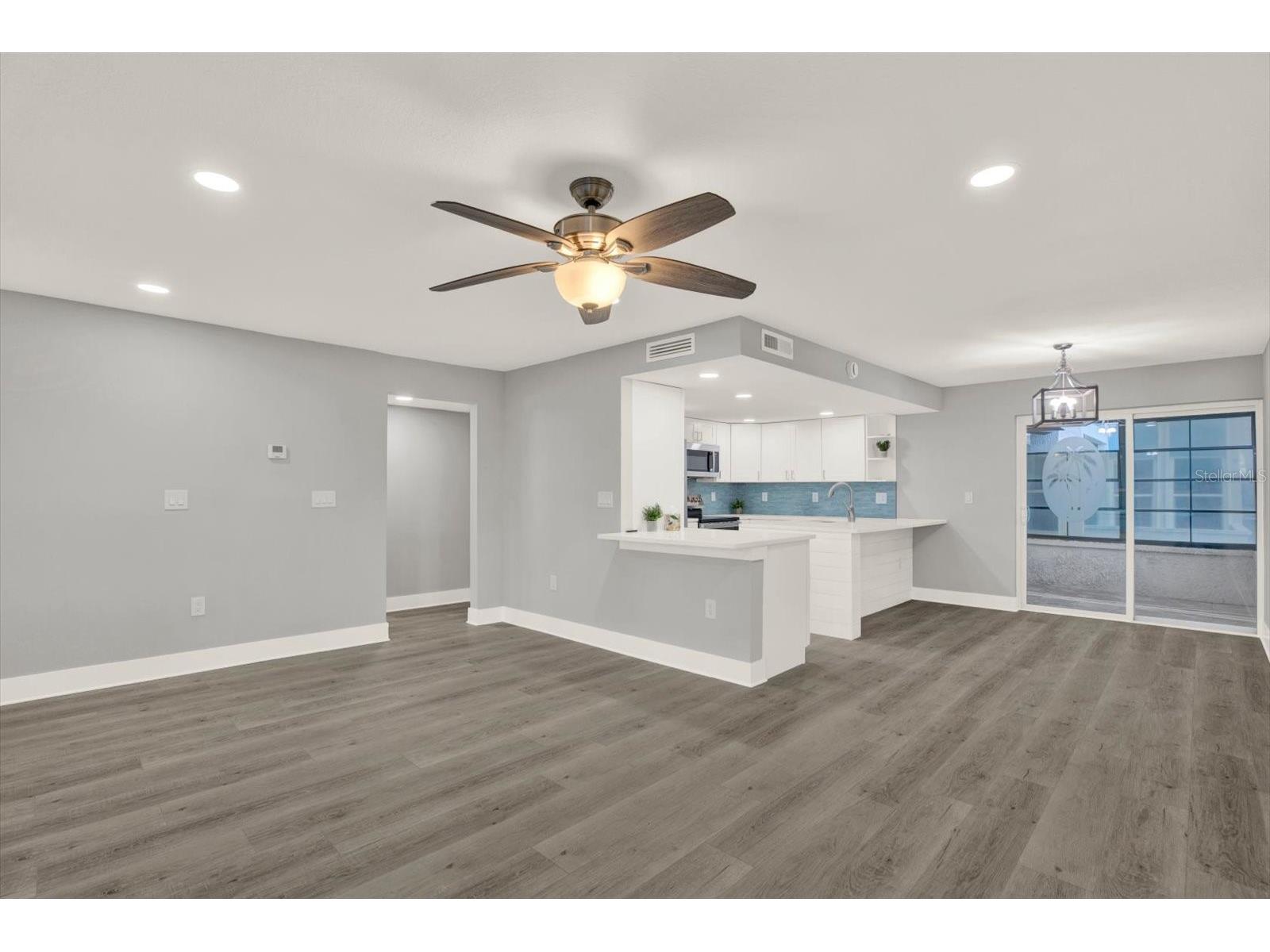 337 Rex Place #A Madeira Beach FL 33708 - BOCA CIEGA BAY L4961911 image8
