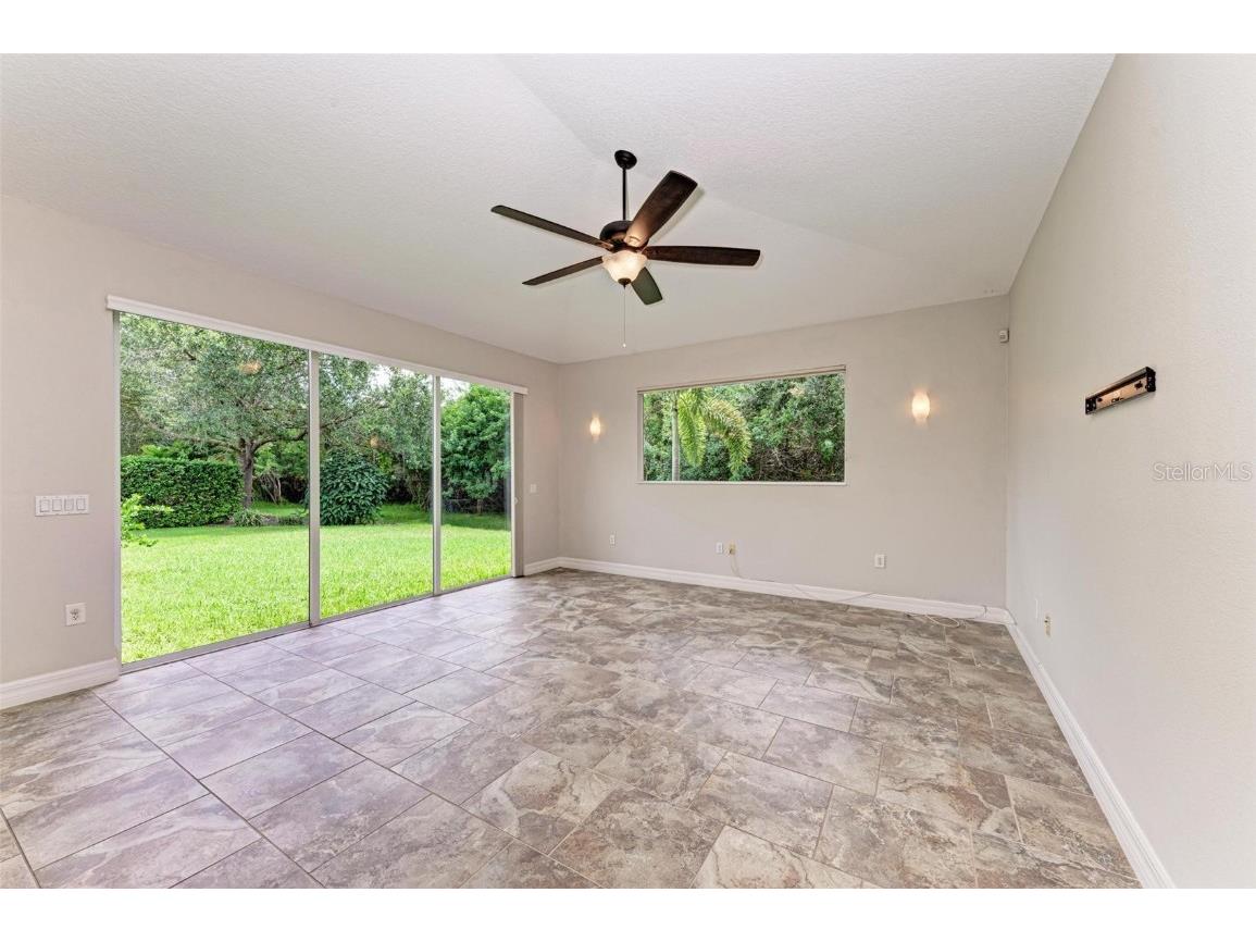 337 Snapdragon Loop Bradenton FL 34212 A4621357 image3