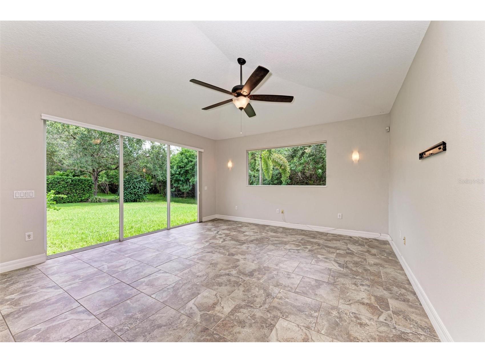 337 Snapdragon Loop Bradenton FL 34212 A4693396 image26