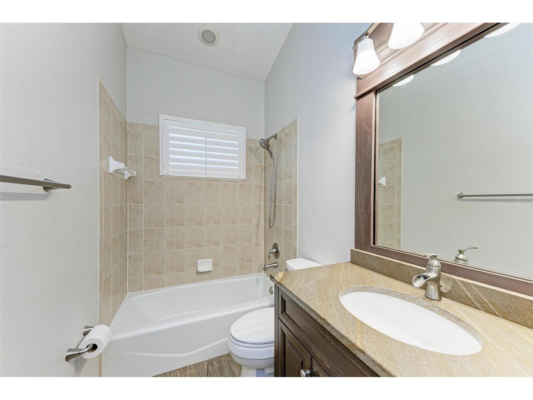 337 Snapdragon Loop Bradenton FL 34212 A4693396 image37