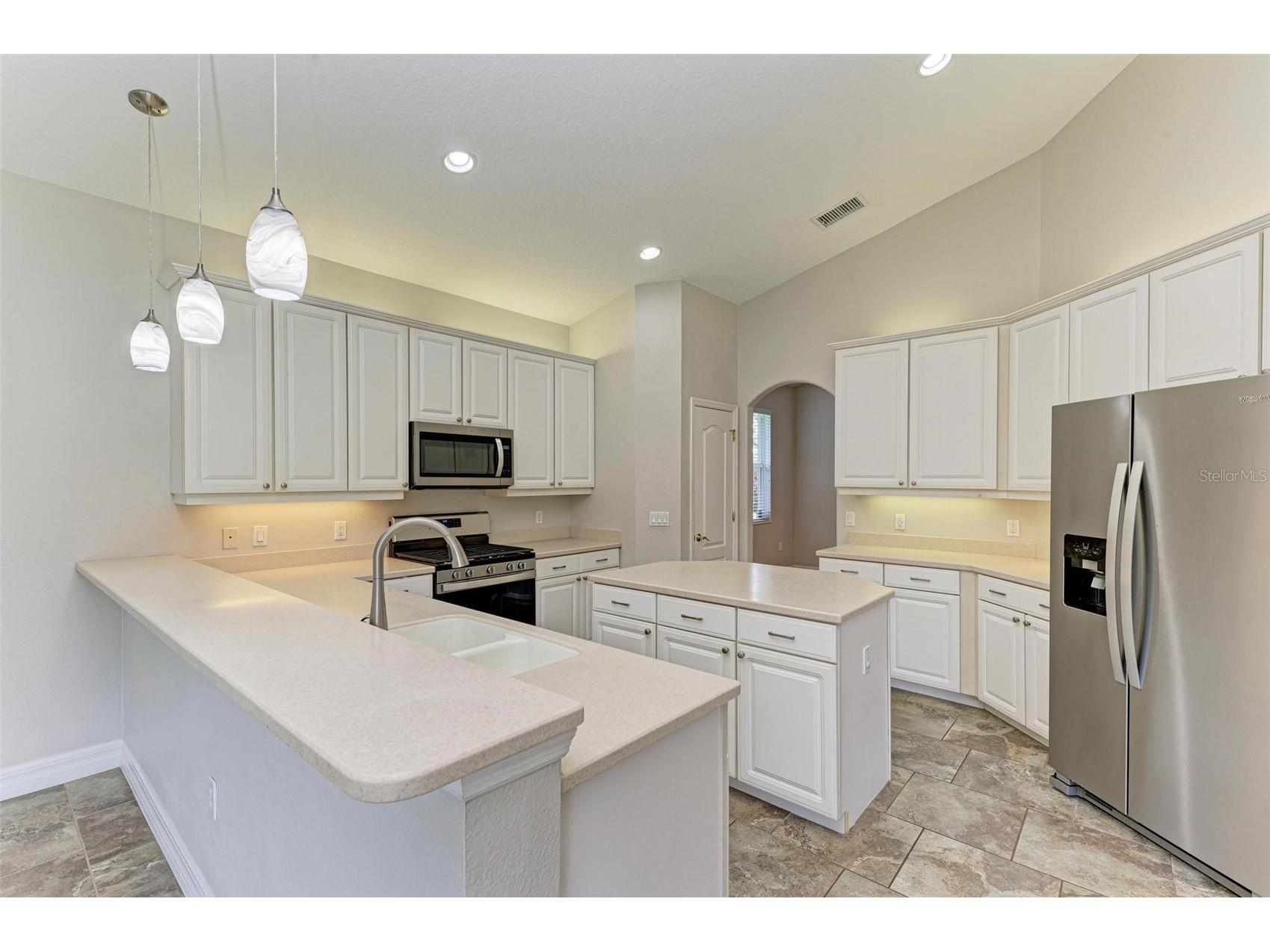337 Snapdragon Loop Bradenton FL 34212 A4693396 image4