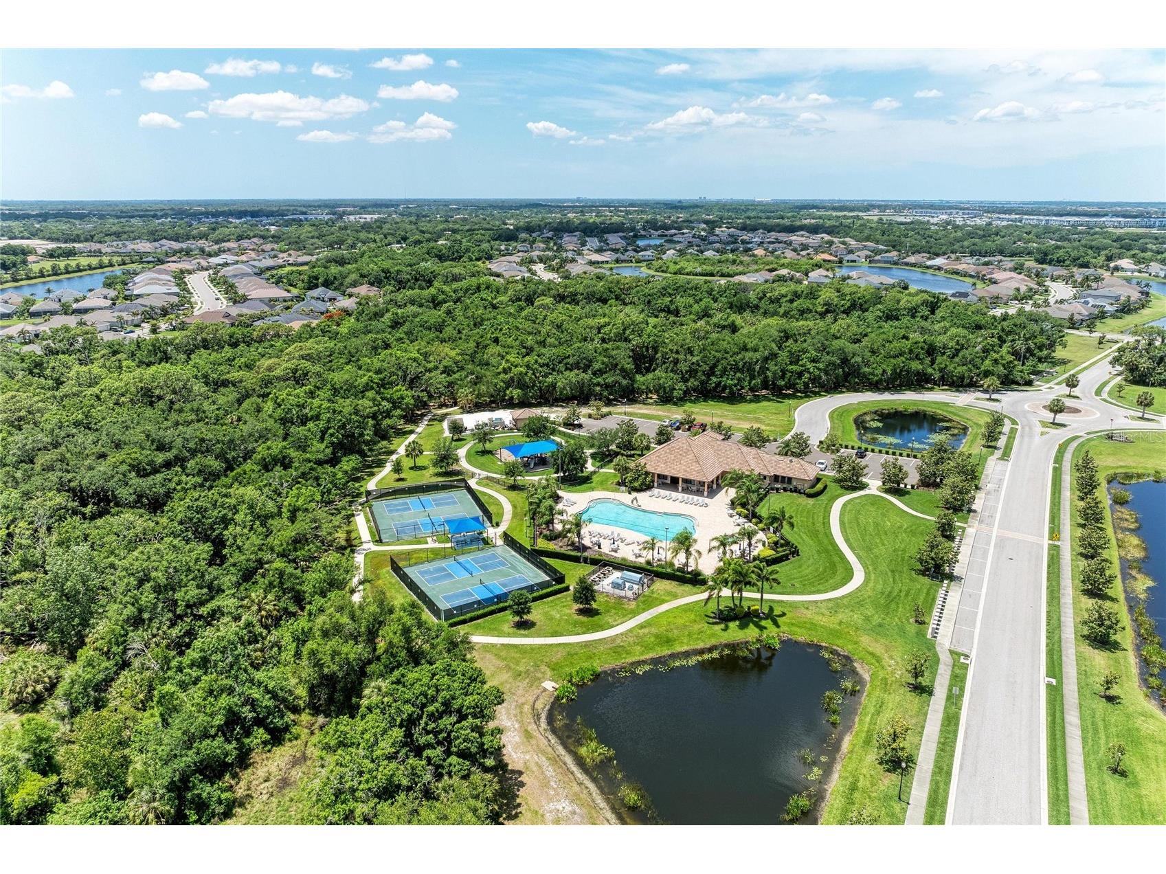 337 Snapdragon Loop Bradenton FL 34212 A4693396 image60