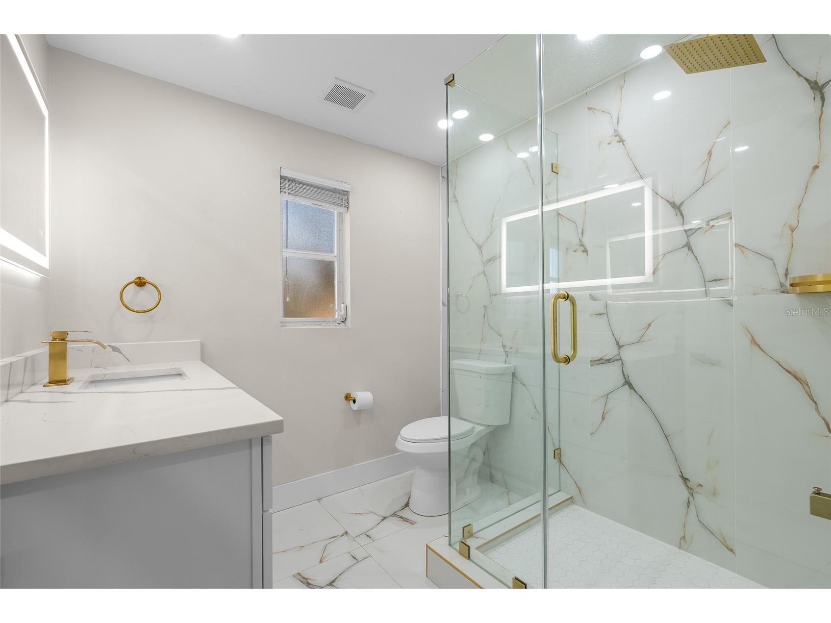 3370 Harbor Lake Dr Largo FL 33770 TB8484465 image25