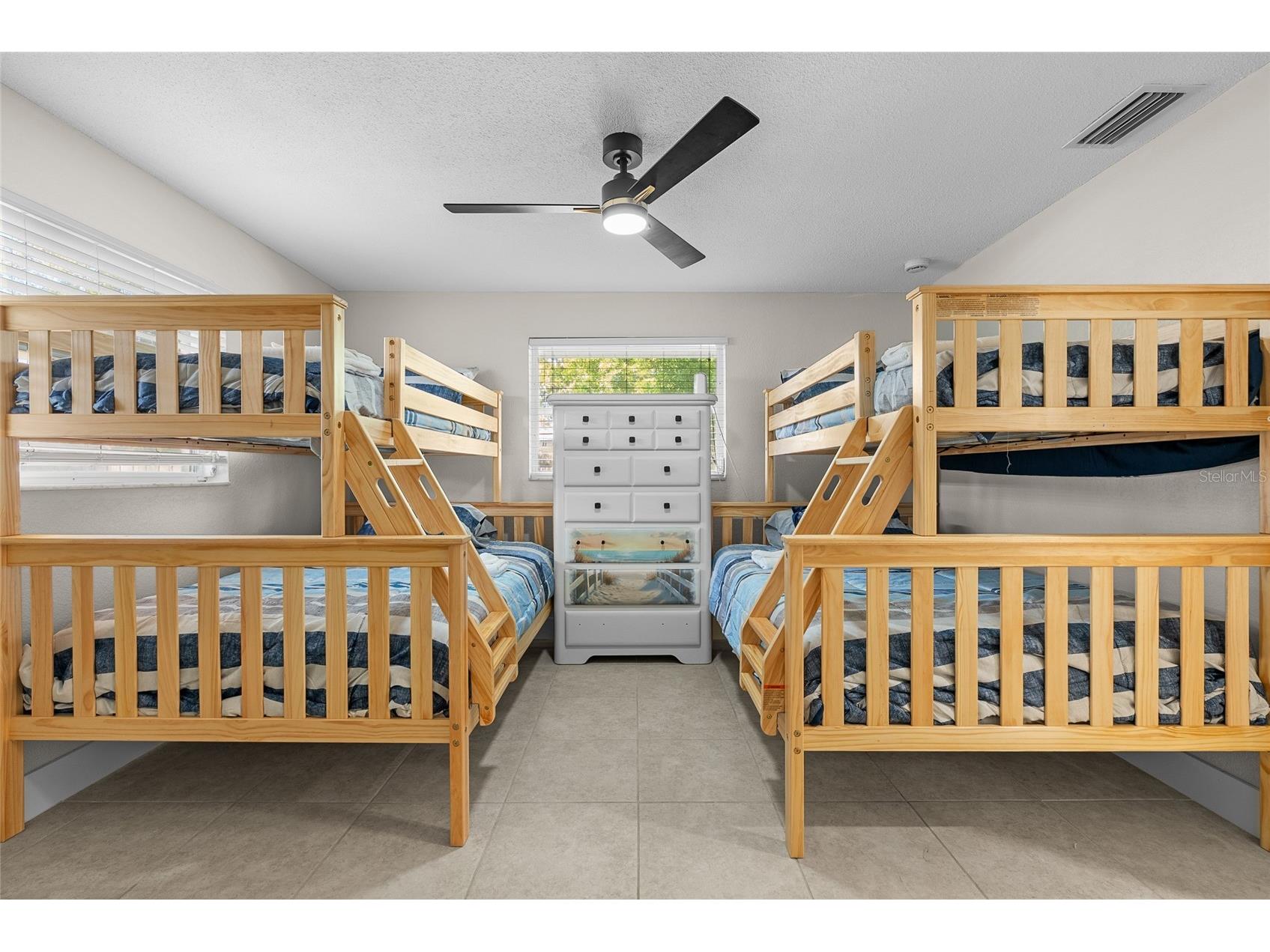 3370 Harbor Lake Dr Largo FL 33770 TB8484465 image28