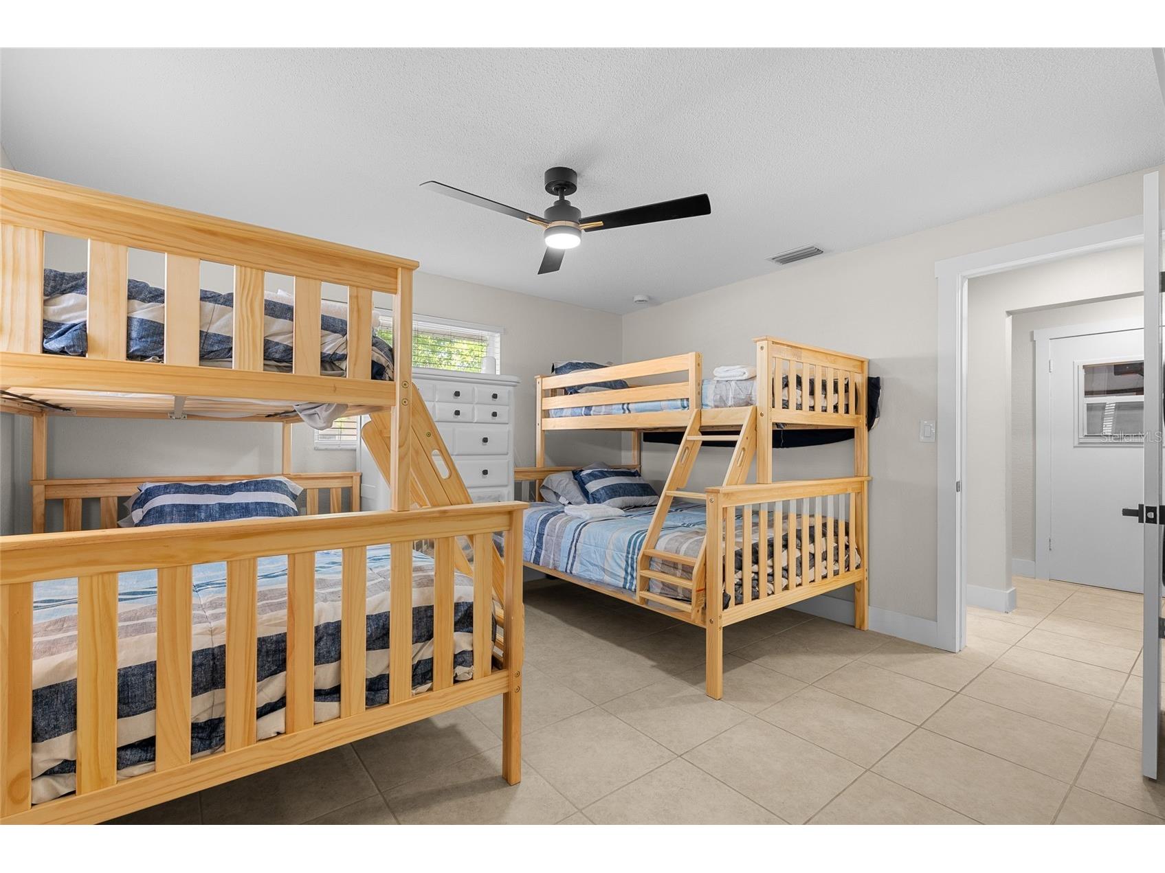 3370 Harbor Lake Dr Largo FL 33770 TB8484465 image29