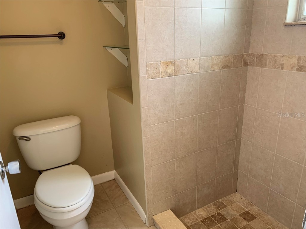 3370 Spring Mill Circle Sarasota FL 34239 A4665911 image10