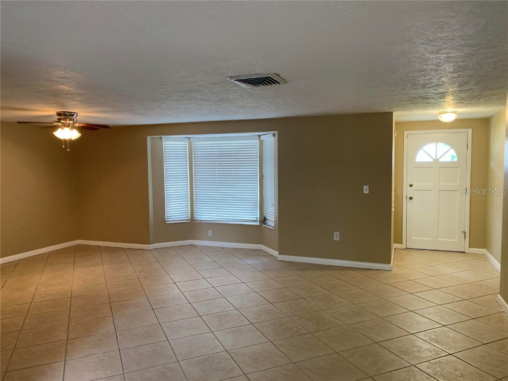 3370 Spring Mill Circle Sarasota FL 34239 A4665911 image2