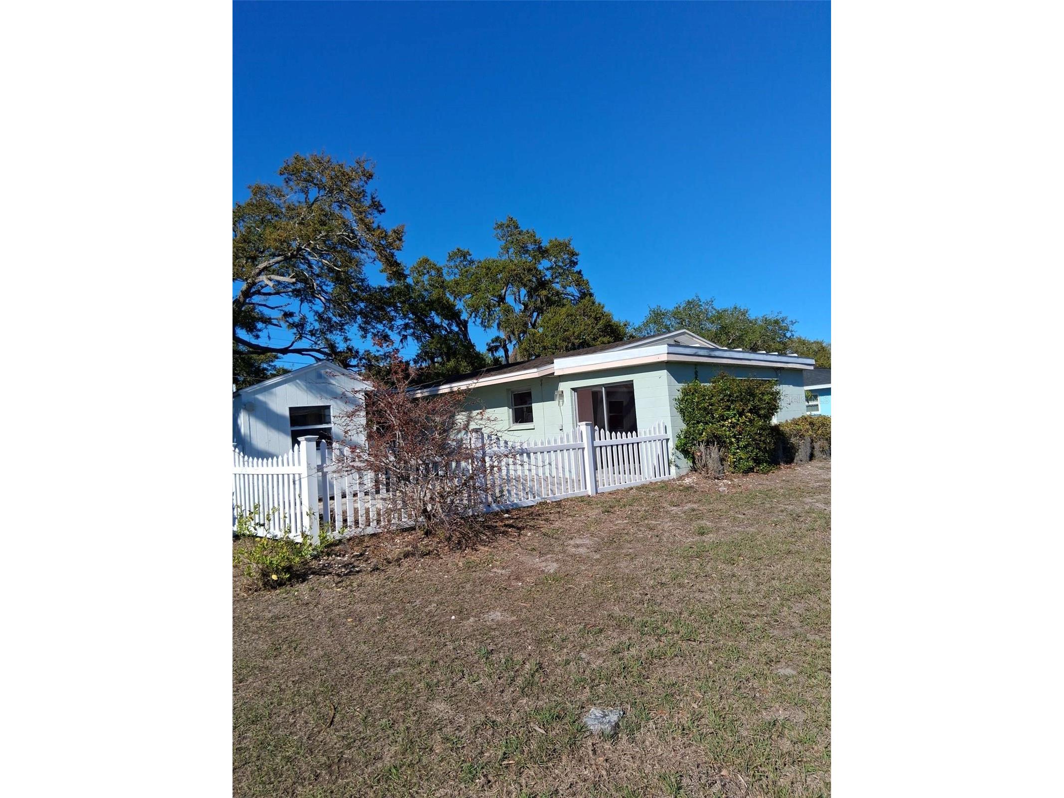 3372 Mayflower Street Sarasota FL 34231 A4687594 image29