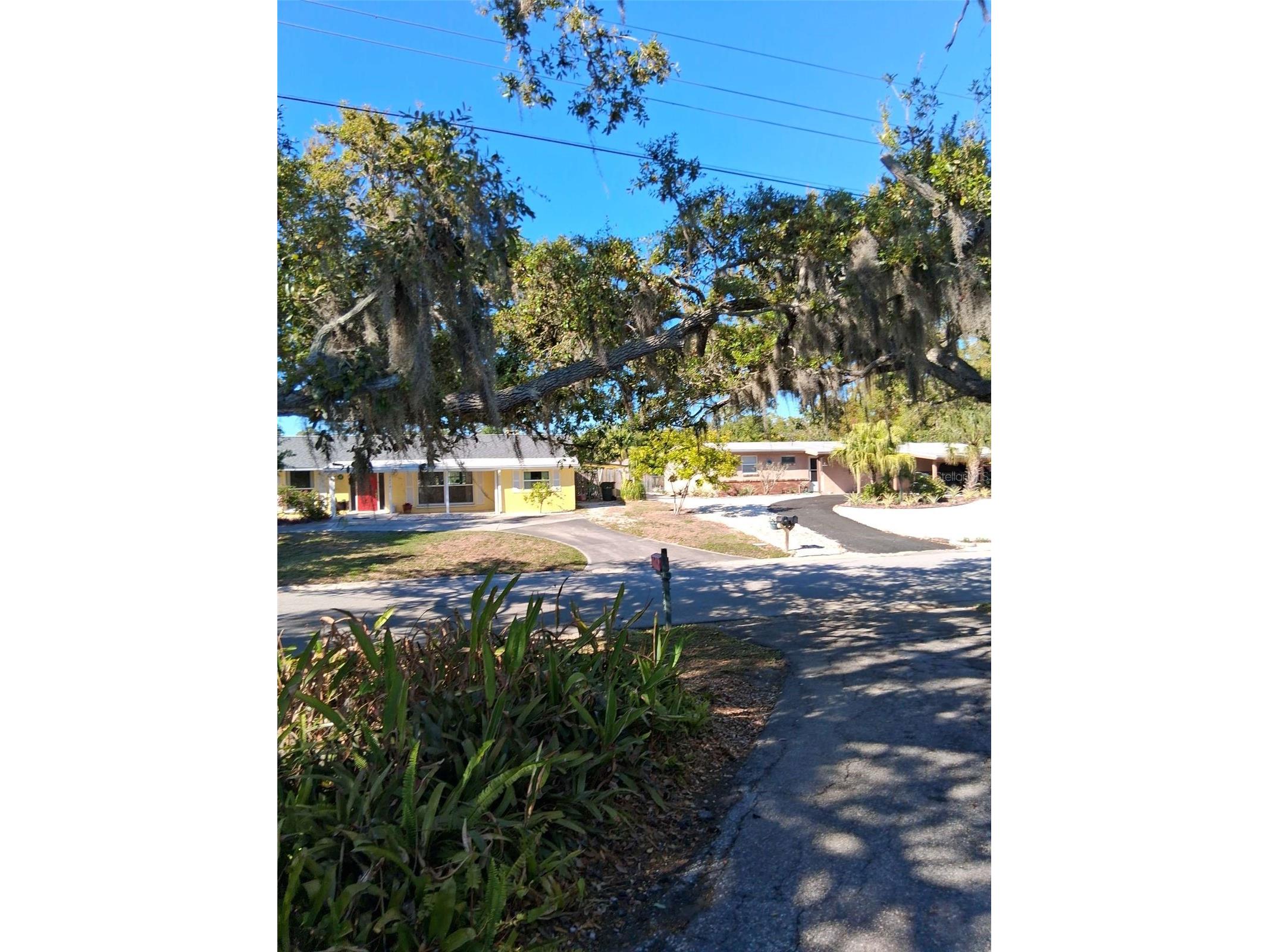 3372 Mayflower Street Sarasota FL 34231 A4687594 image46