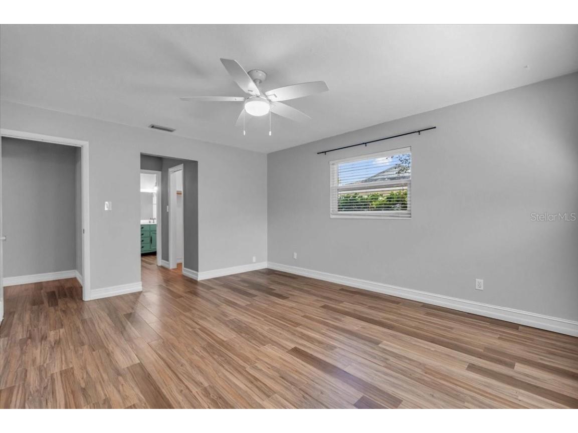 3374 Bougainvillea Street Sarasota FL 34239 A4671588 image18