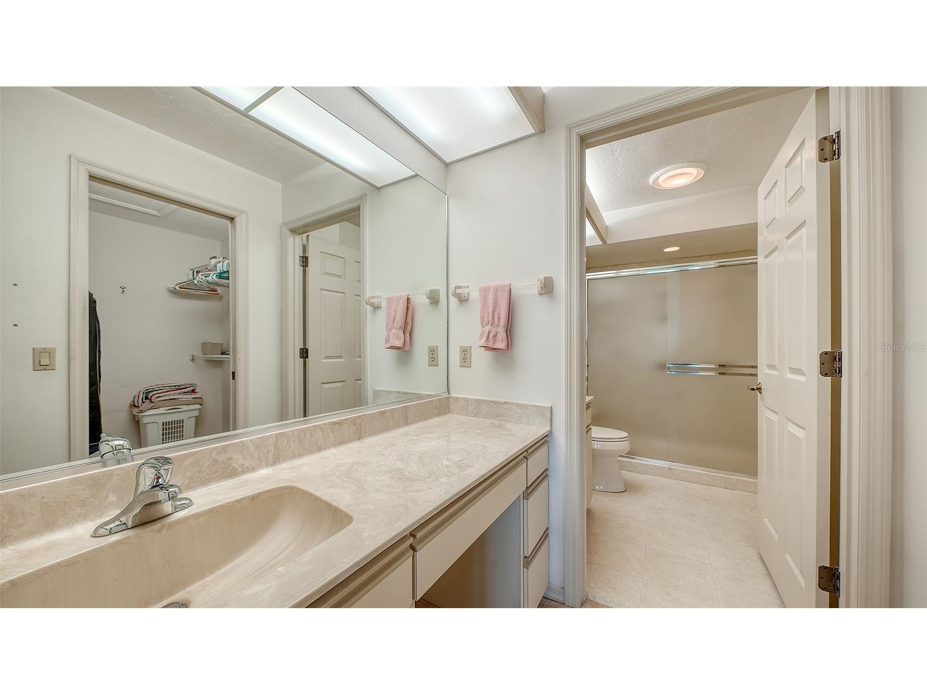 3374 W Chelmsford Court #9 Sarasota FL 34235 A4695215 image14
