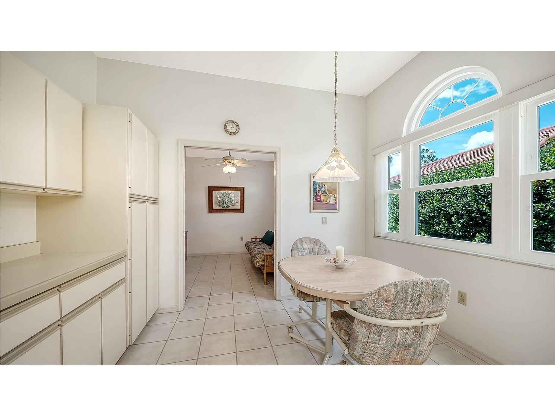 3374 W Chelmsford Court #9 Sarasota FL 34235 A4695215 image8
