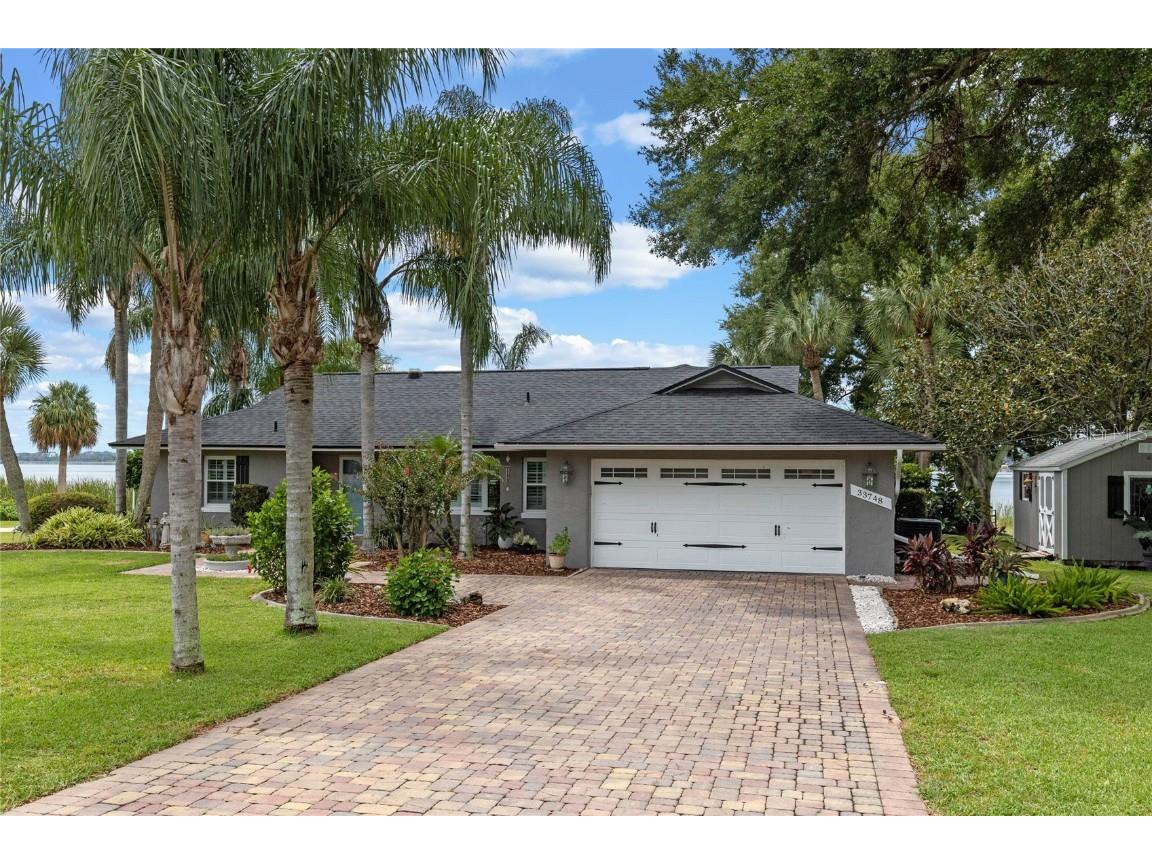 33748 Picciola Drive Fruitland Park FL 34731 - LAKE GRIFFIN O6235414 image1