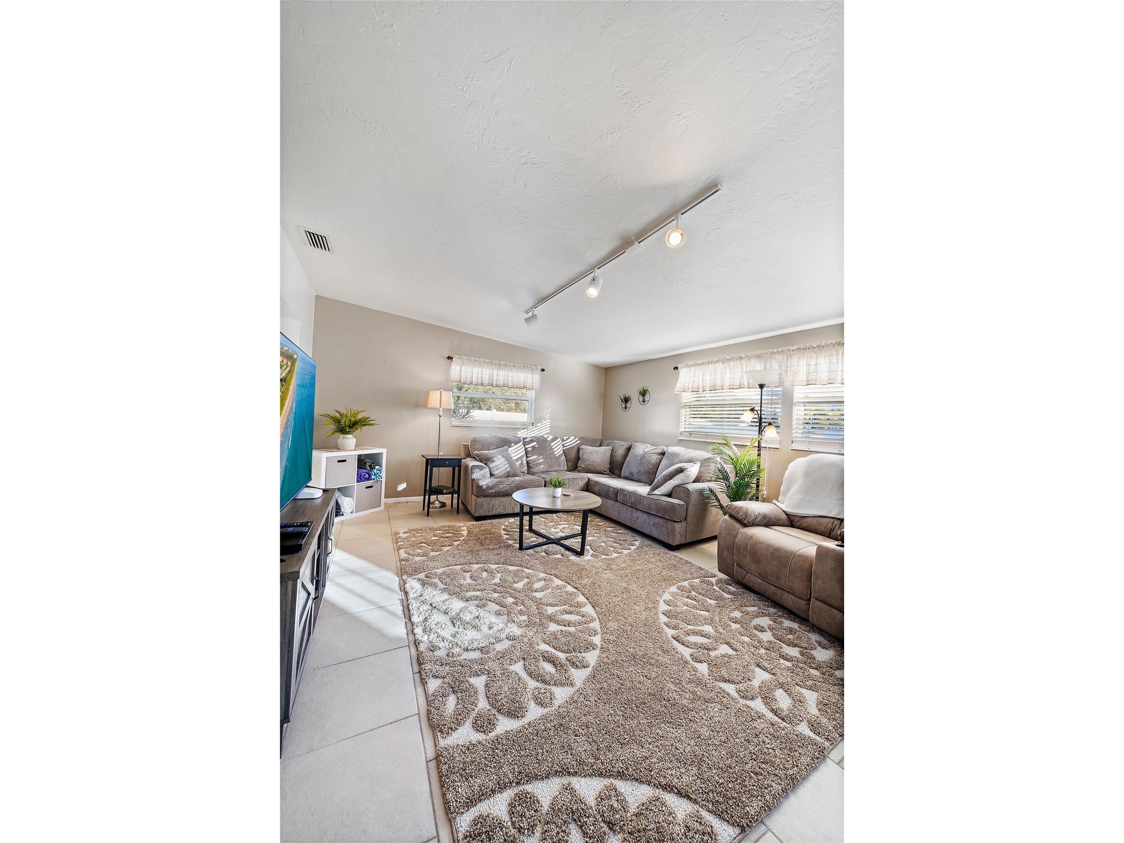 3376 7th Street Sarasota FL 34237 A4699328 image17