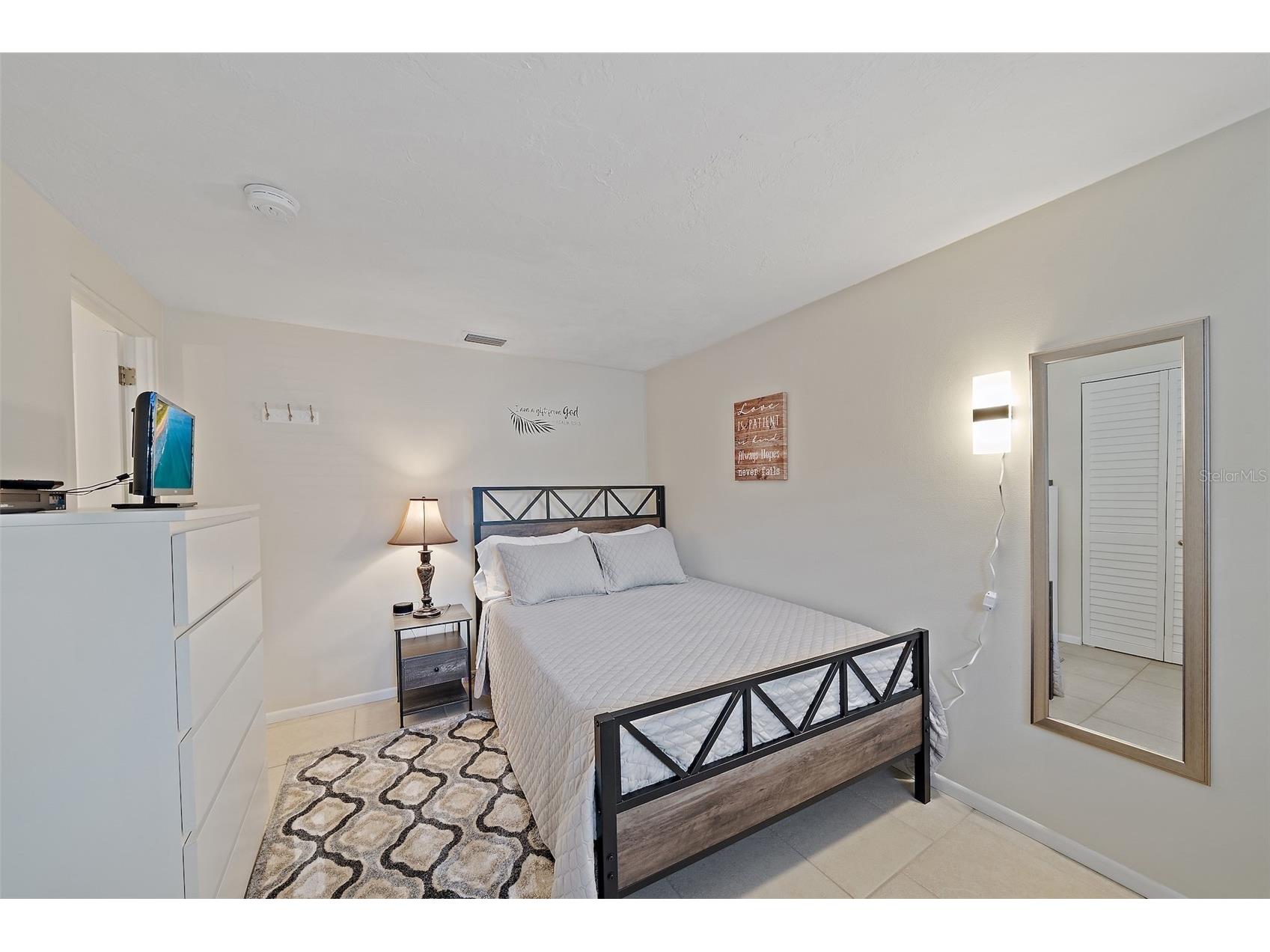 3376 7th Street Sarasota FL 34237 A4699328 image23
