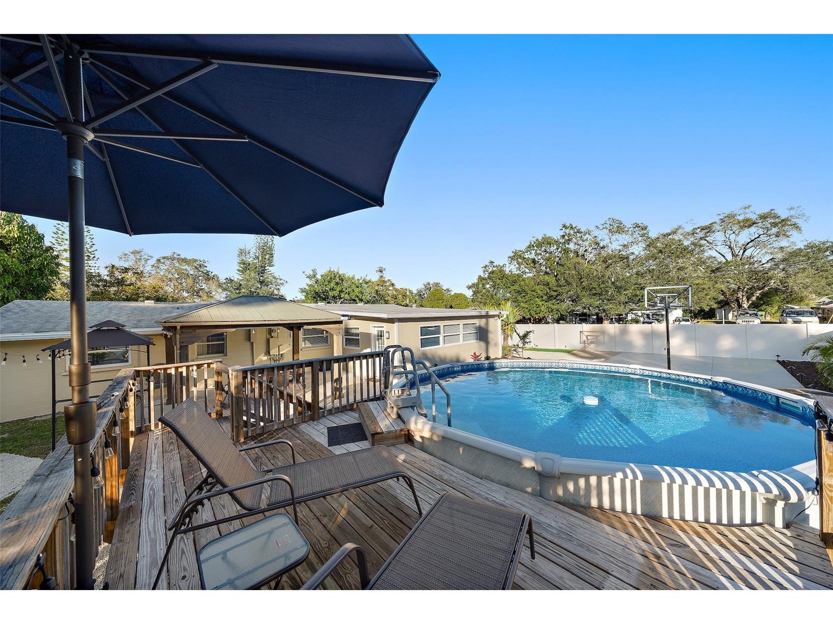 3376 7th Street Sarasota FL 34237 A4699328 image36