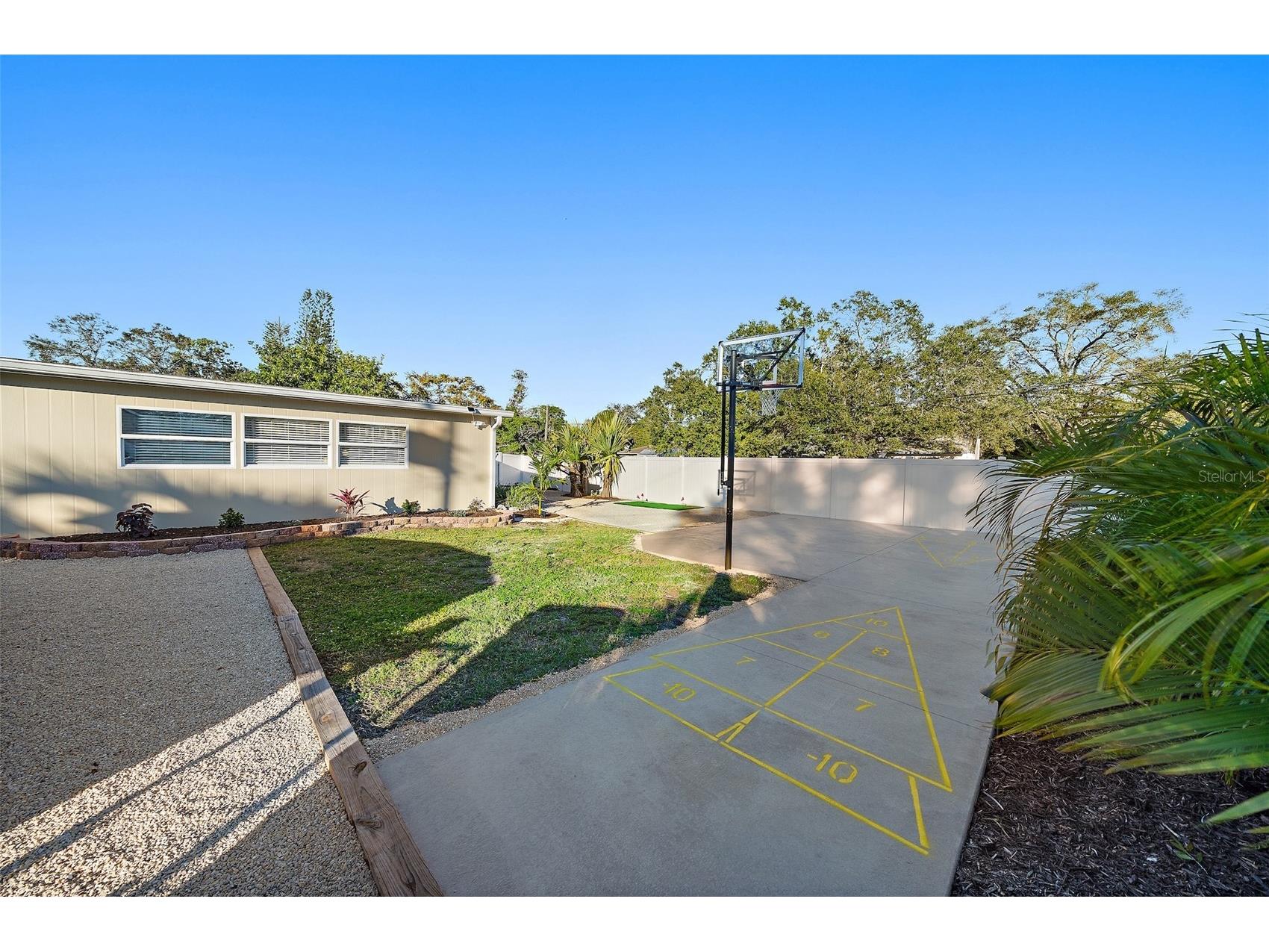 3376 7th Street Sarasota FL 34237 A4699328 image40